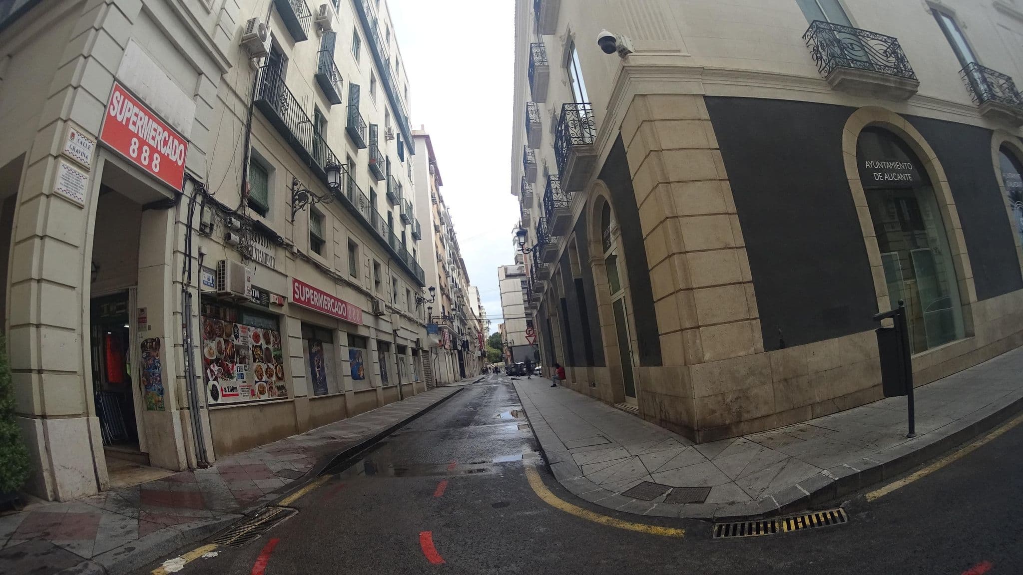 Street view near Dormirdcine Alicante, Alicante — © robertogeb (CC BY-SA · Mapillary)