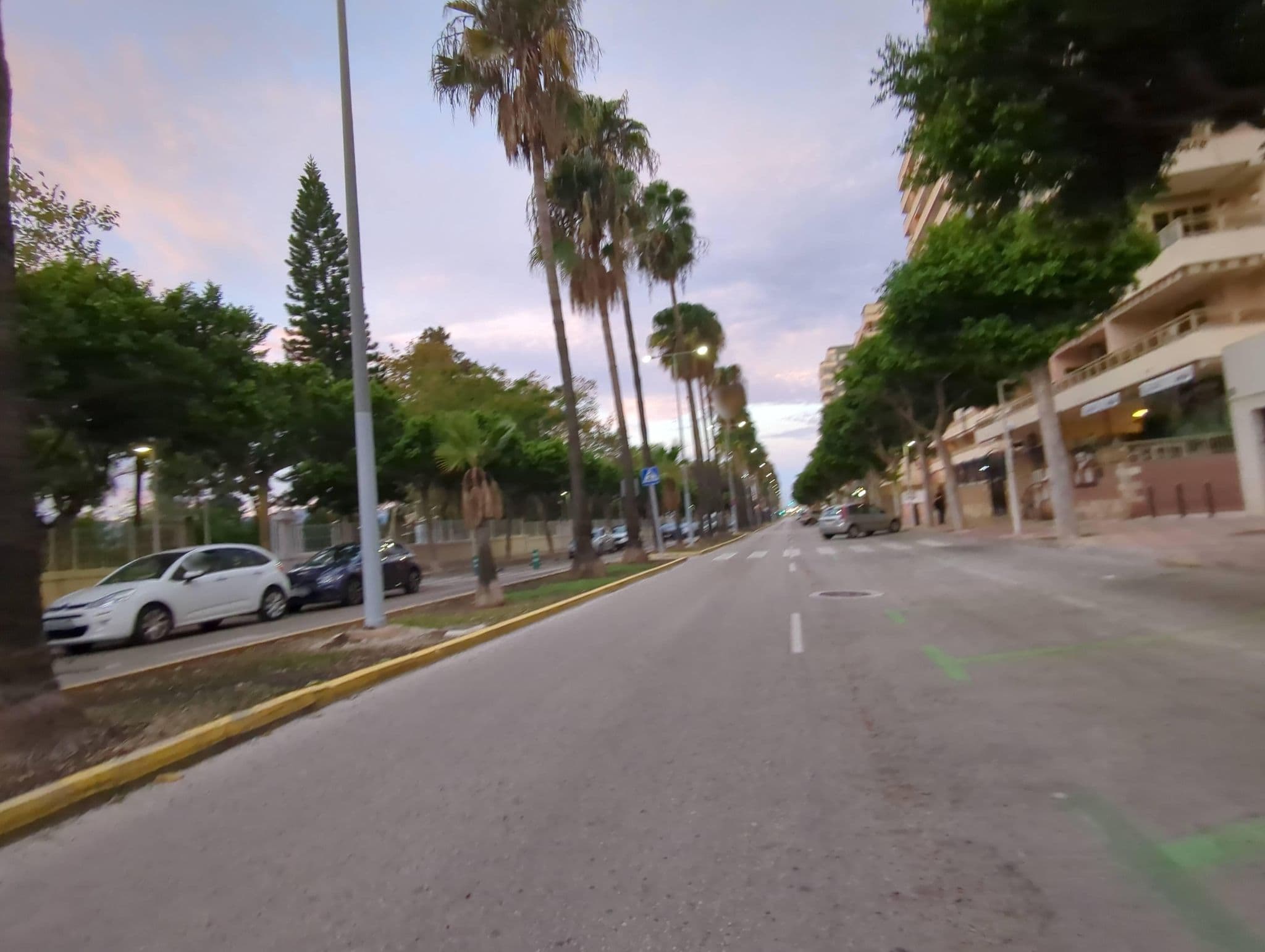 Street view near Hotel La Reina, Cullera — © miguel_andrade (CC BY-SA · Mapillary)