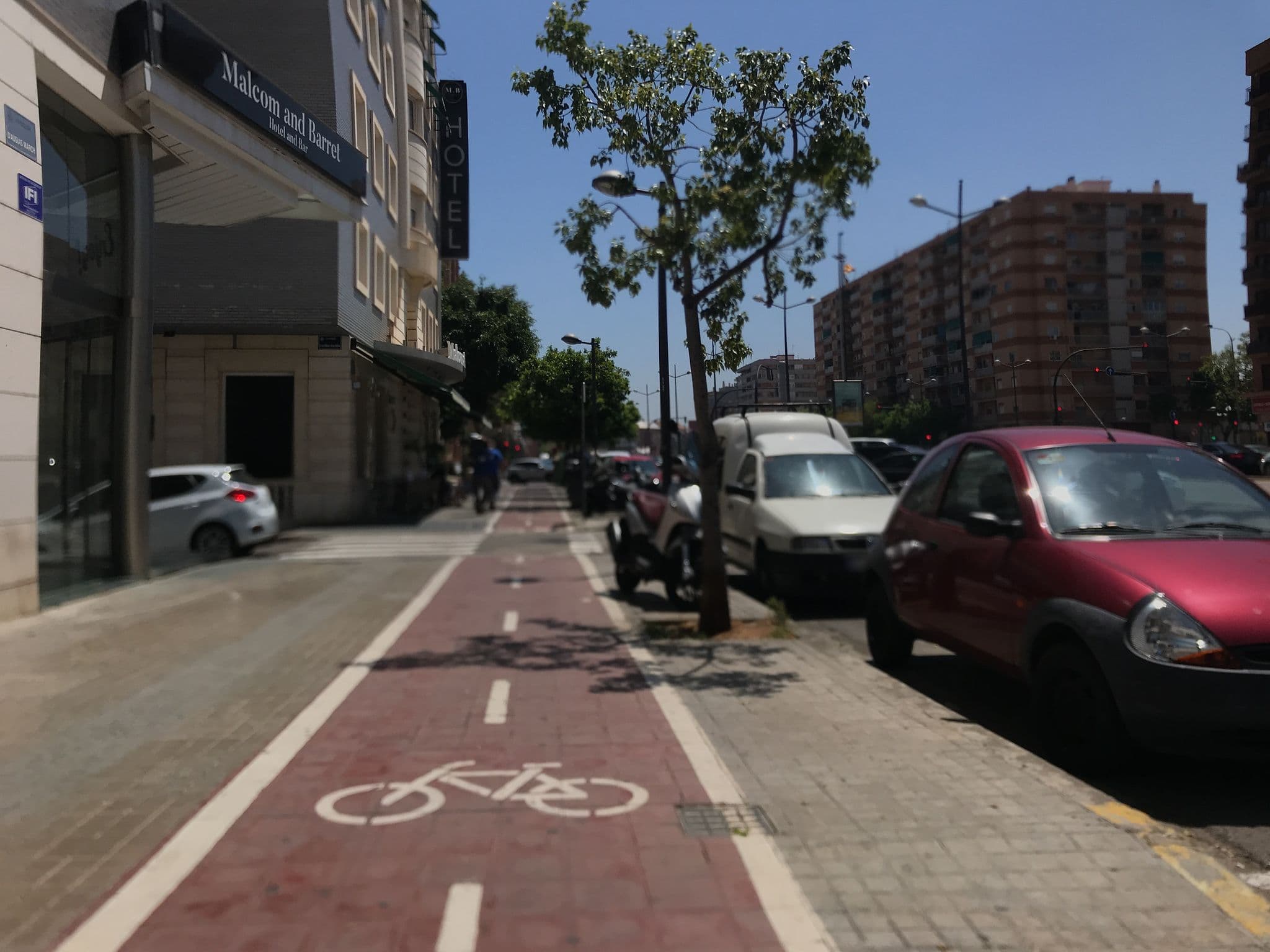 Street view near Waytostay, Sedaví — © xiroi (CC BY-SA · Mapillary)
