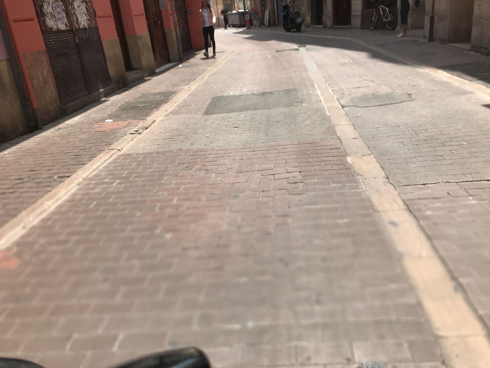 Street view near United Colors of Apartmemts, Valencia — © jipp (CC BY-SA · Mapillary)