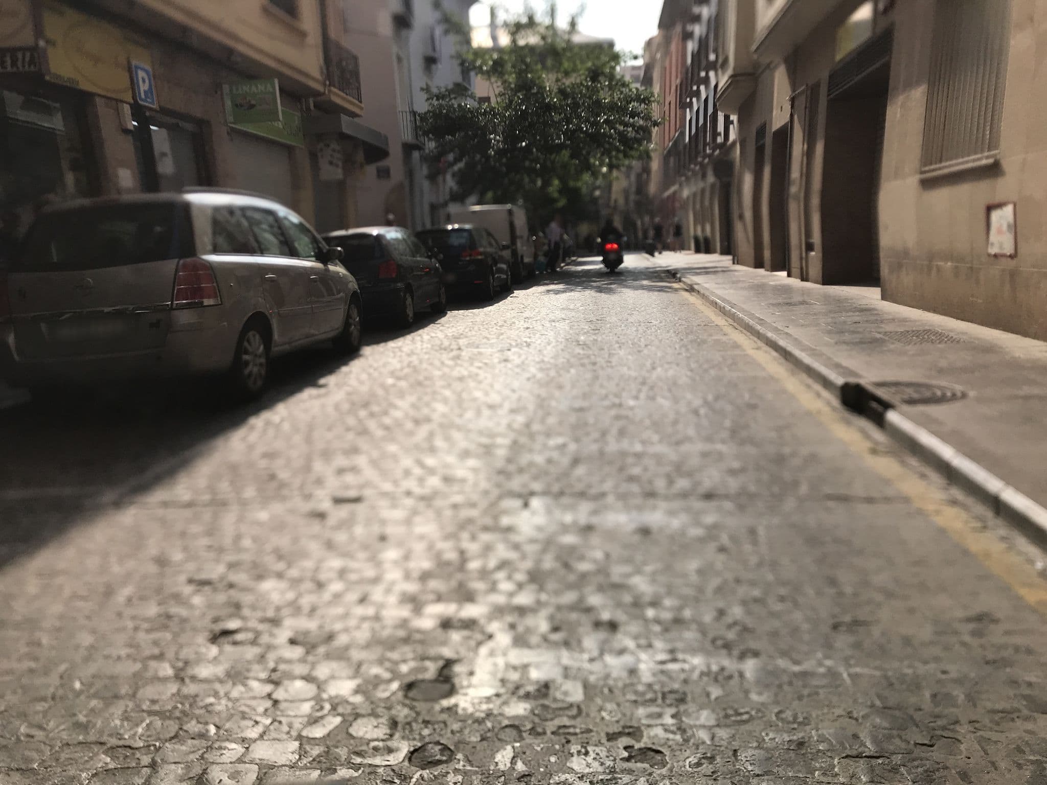 Street view near cozy apartment, Valencia — © jipp (CC BY-SA · Mapillary)