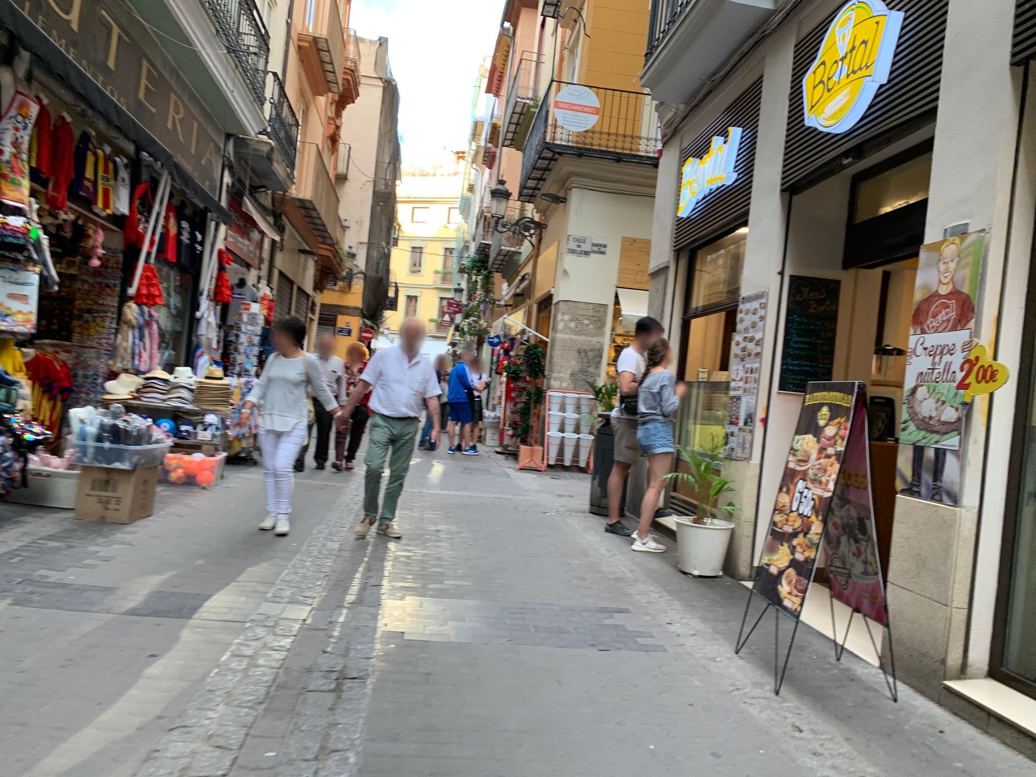 Street view near Hostal El Cid, Valencia — © egorka (CC BY-SA · Mapillary)