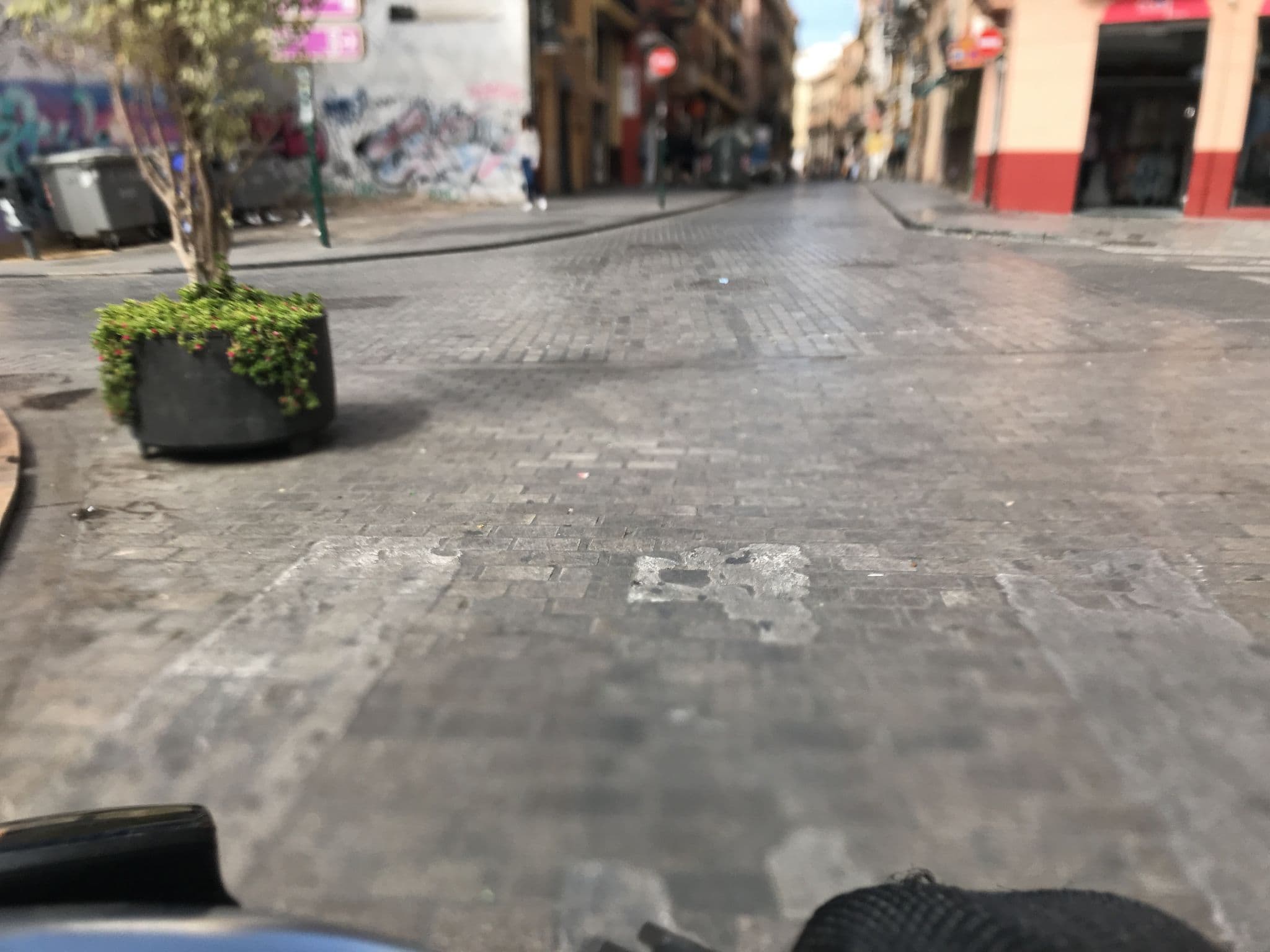 Street view near Apartamentos El Carmen, Valencia — © jipp (CC BY-SA · Mapillary)