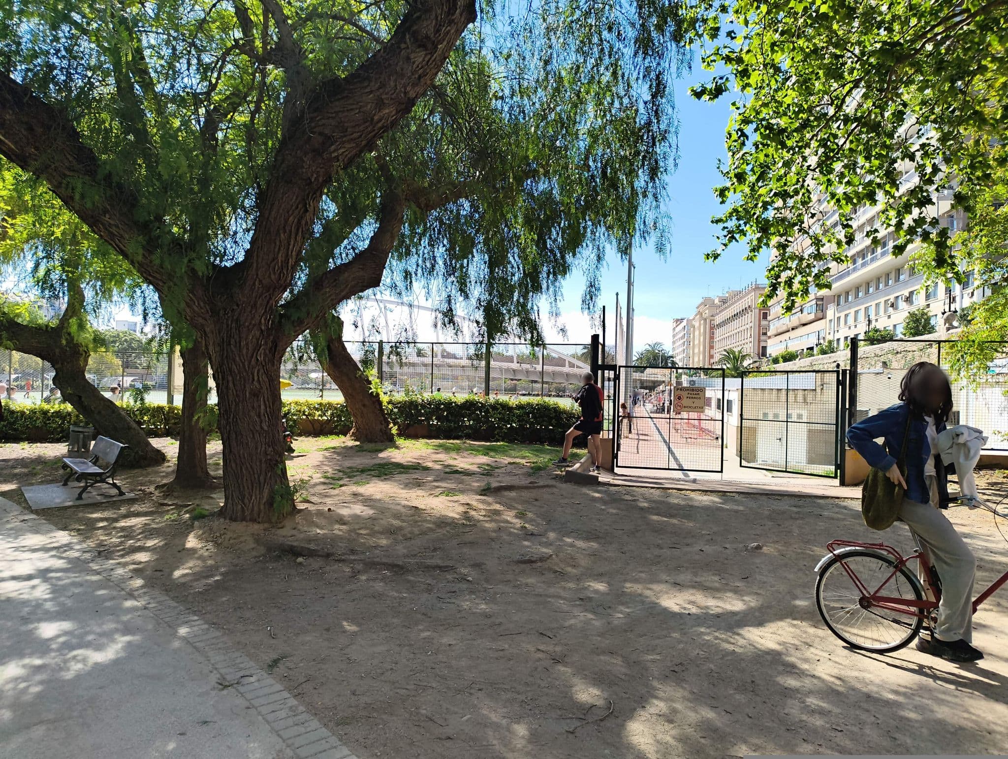 Street view near My Place Low Cost Hostel, Valencia — © marcuscalabresus (CC BY-SA · Mapillary)