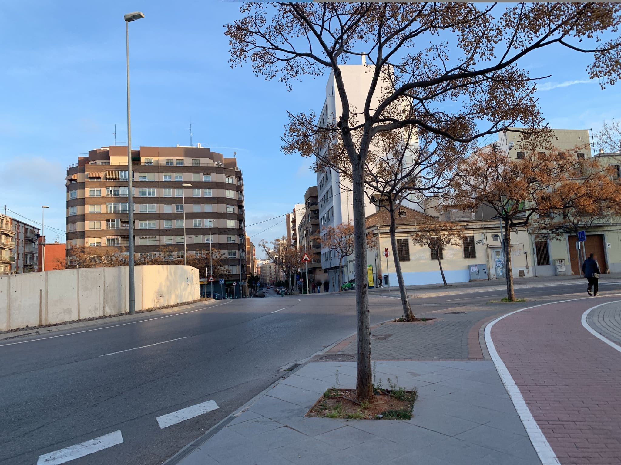 Street view near Adán y Cía, Castelló de la Plana — © violetasdev (CC BY-SA · Mapillary)