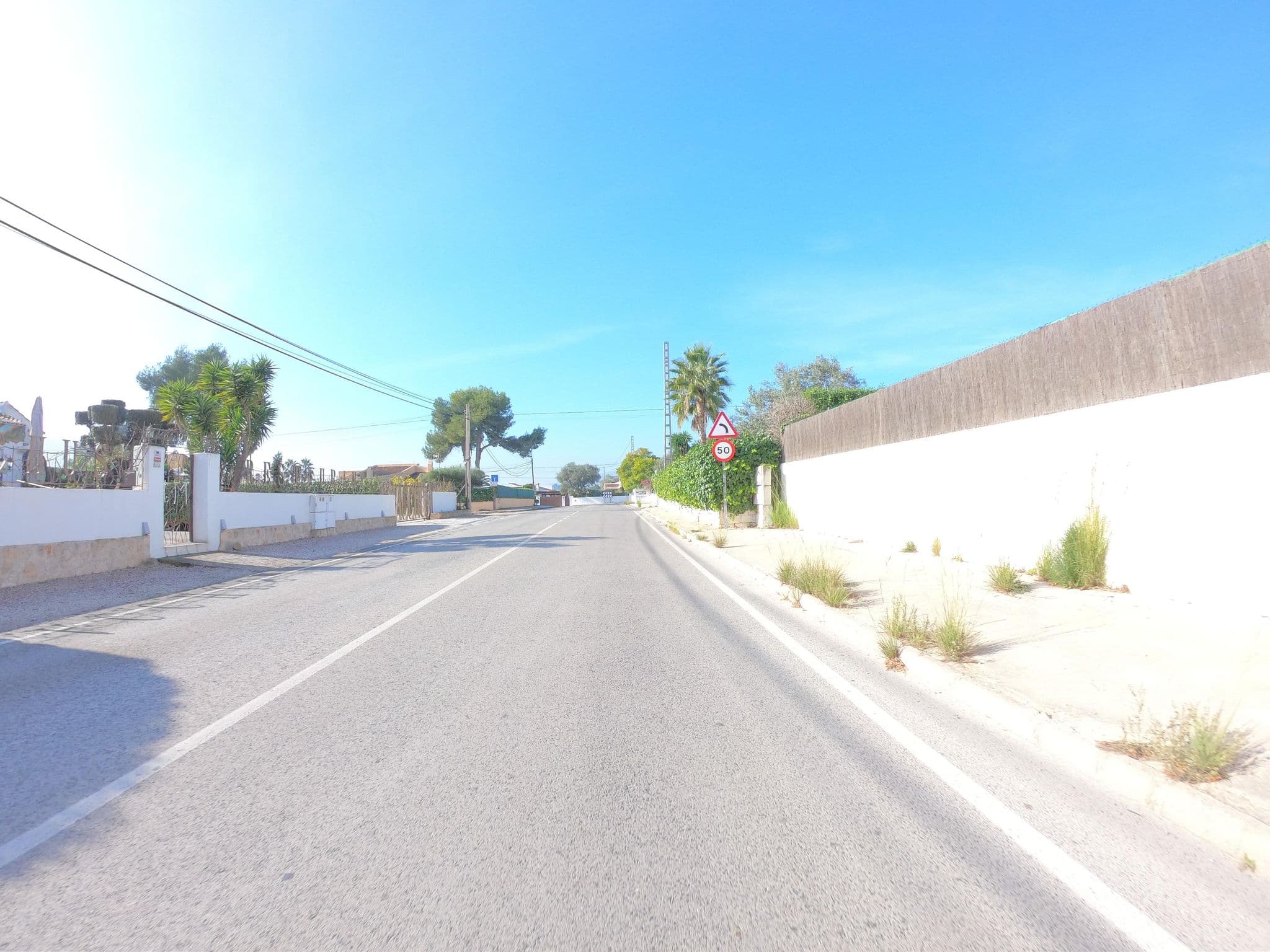Street view near Haciënda de Tobinho, Javea — © joostjakob (CC BY-SA · Mapillary)