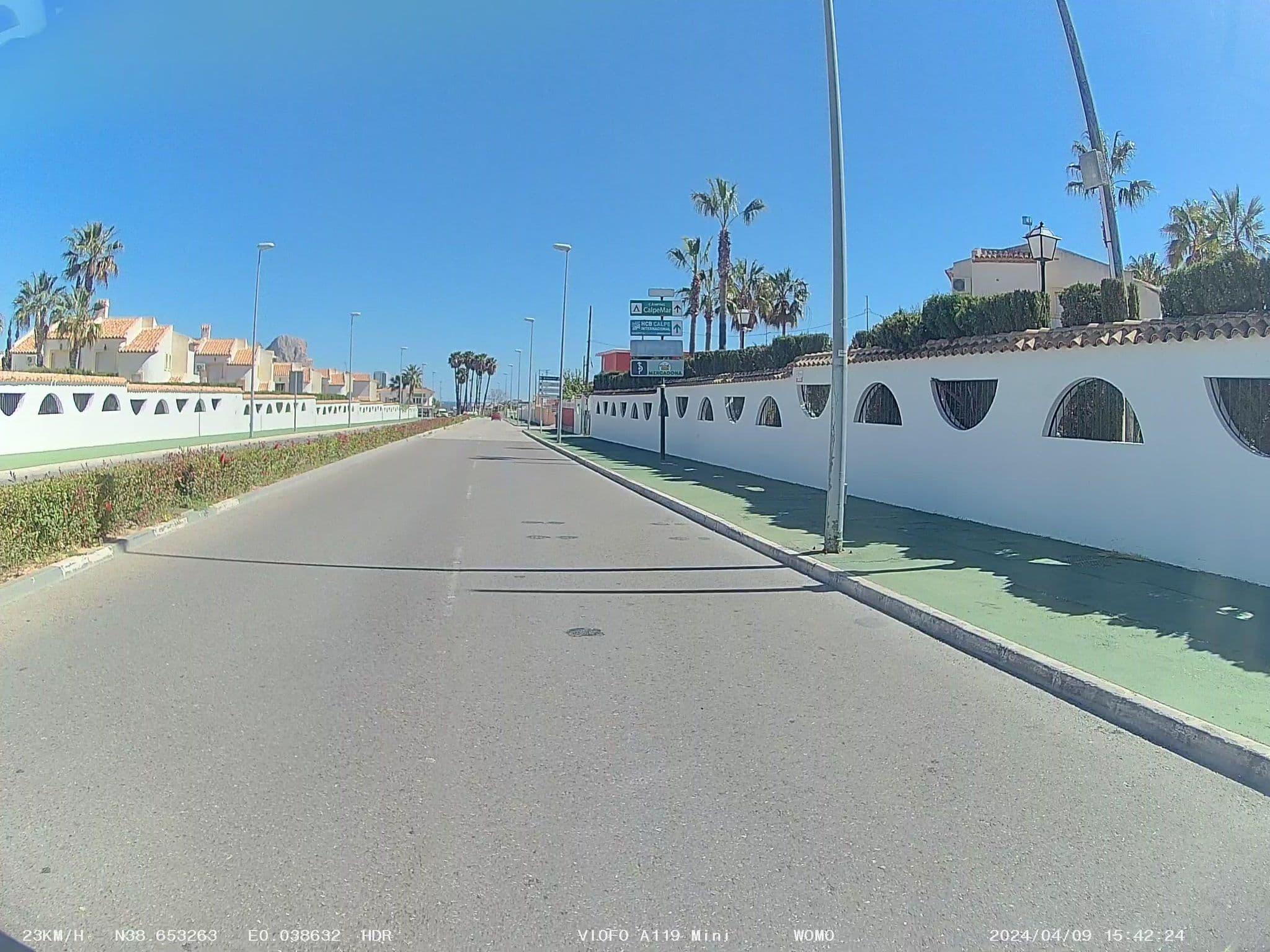 Street view near Bungalows Puerta del Sol, Calp — © soulcover (CC BY-SA · Mapillary)
