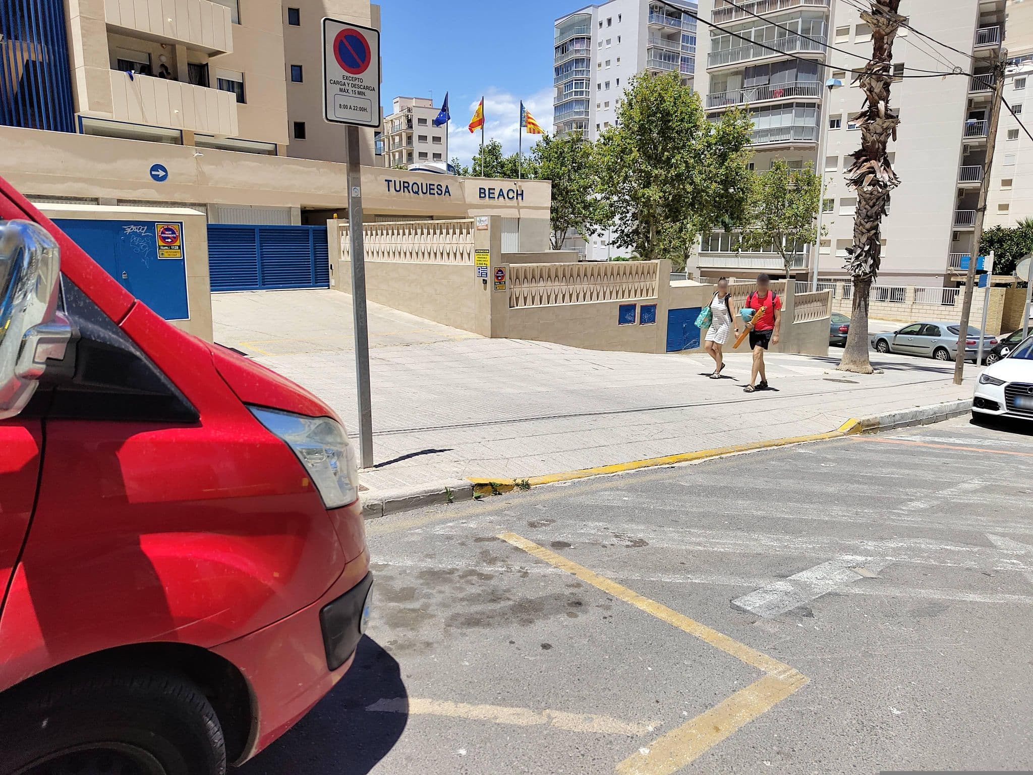 Street view near Turquesa Beach Unitursa, Calp — © tjorim (CC BY-SA · Mapillary)