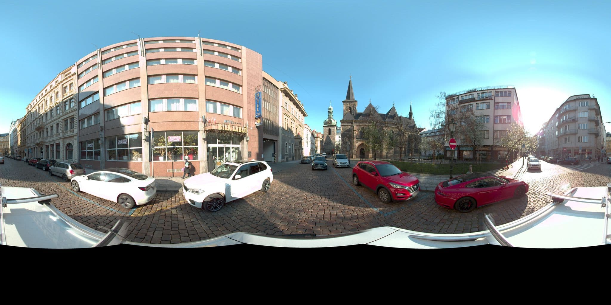 Street view near Best Western Bílá Labuť, Karlín — © kolarius27 (CC BY-SA · Mapillary)