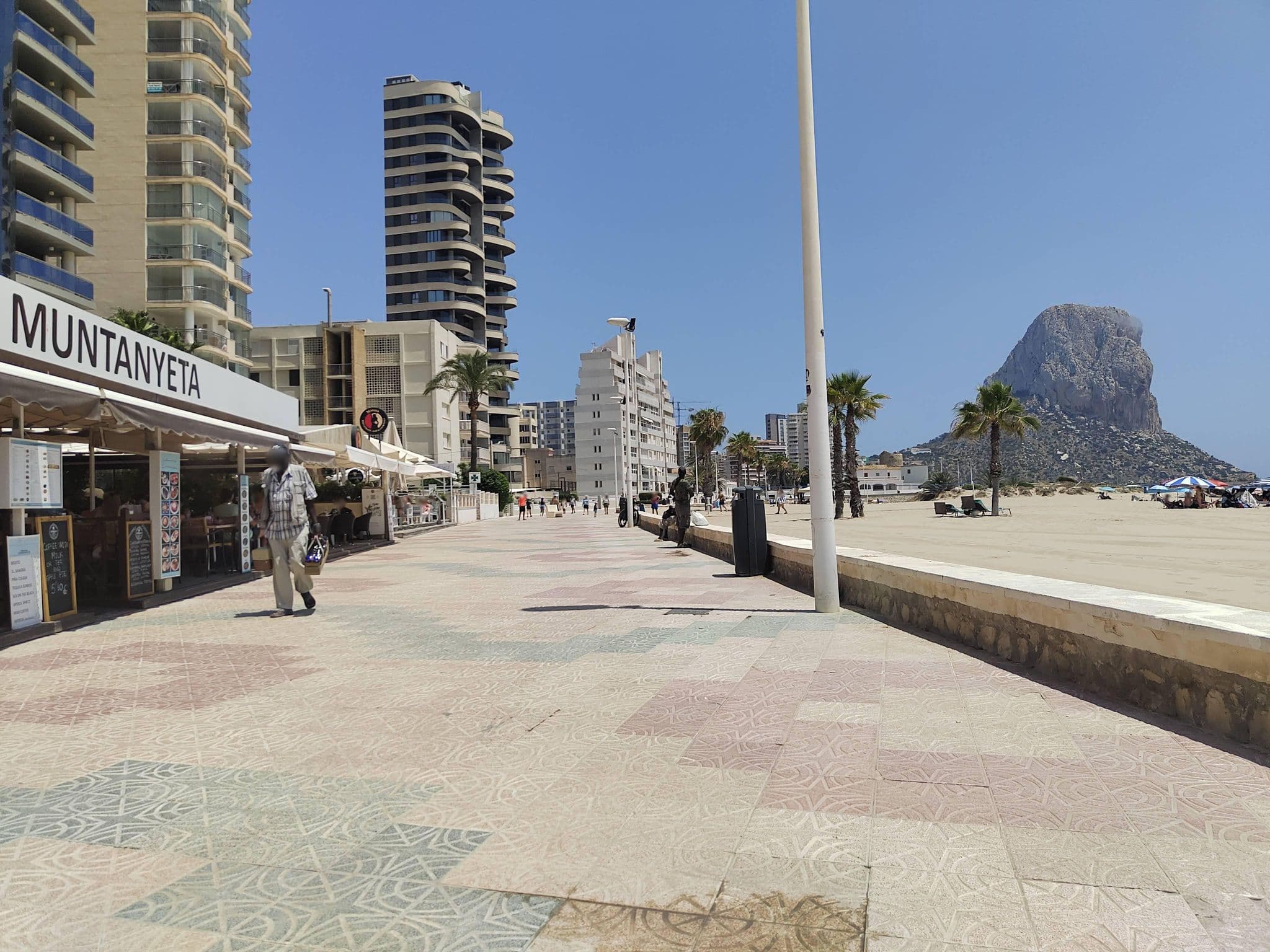 Street view near Apartament Porto Azul, Calp — © tjorim (CC BY-SA · Mapillary)