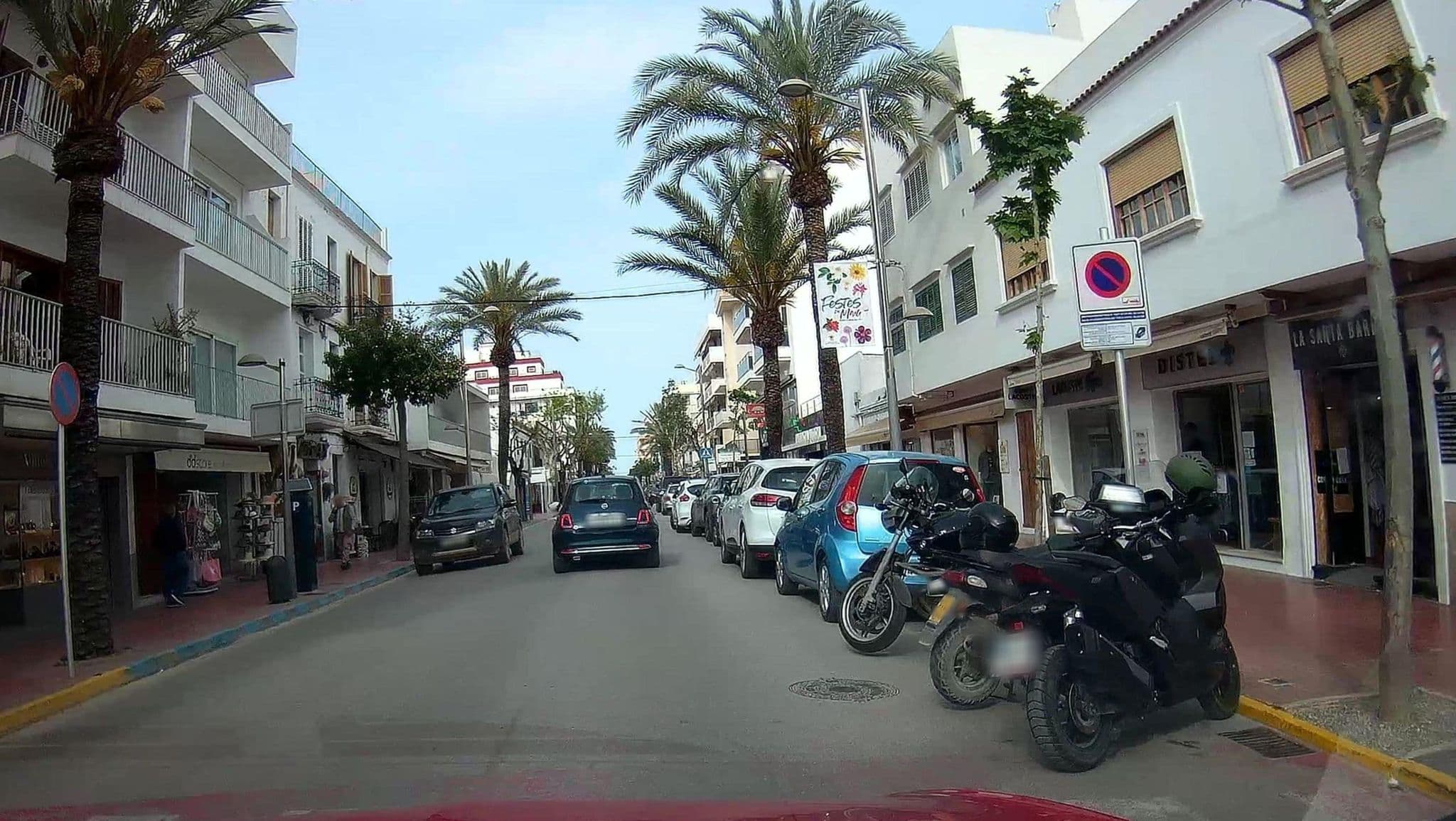 Street view near Atenea Sabiduria, Santa Eulària des Riu — © micmin1972 (CC BY-SA · Mapillary)