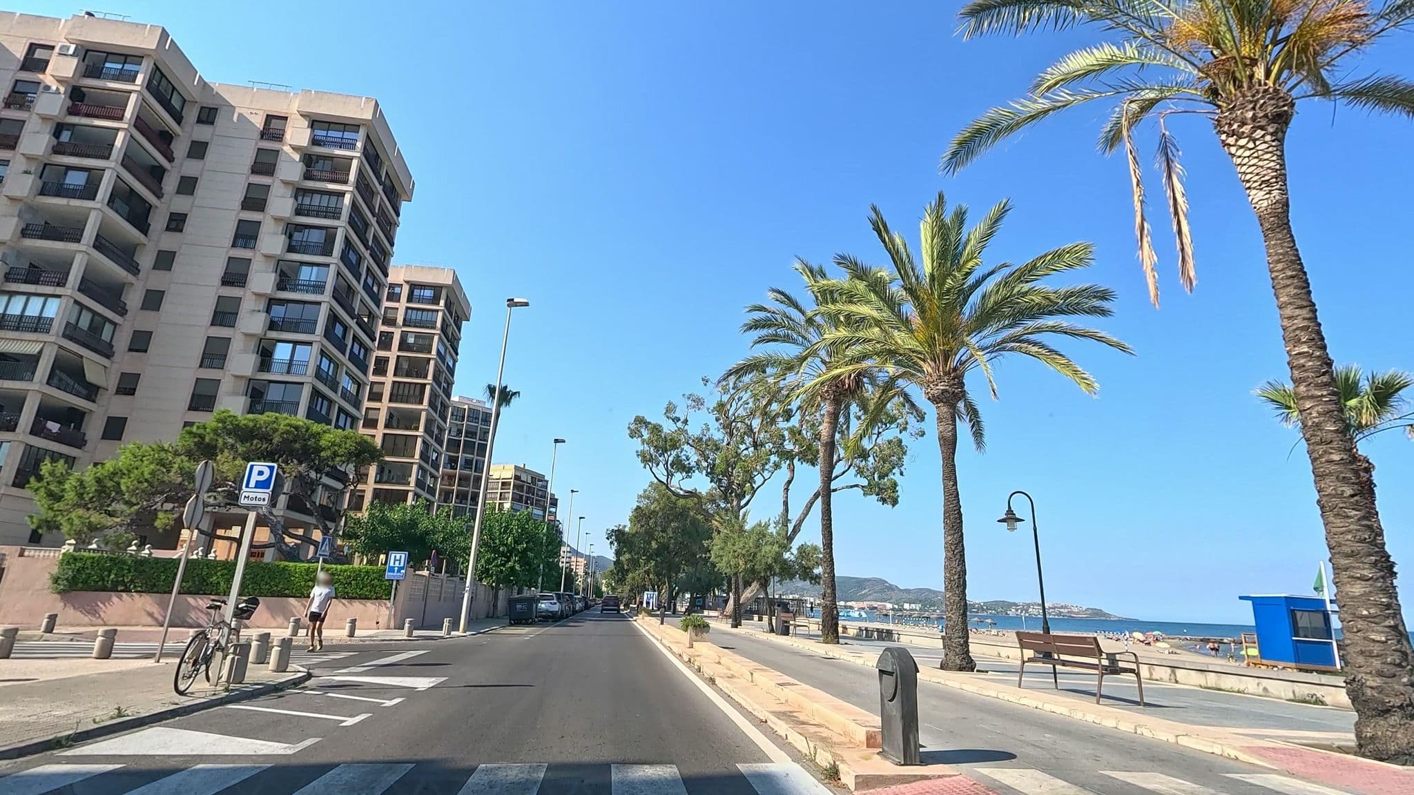 Street view near Castelló de la Plana, Hotel Hilton****, Benicàssim — © JavierMF (CC BY-SA · Mapillary)