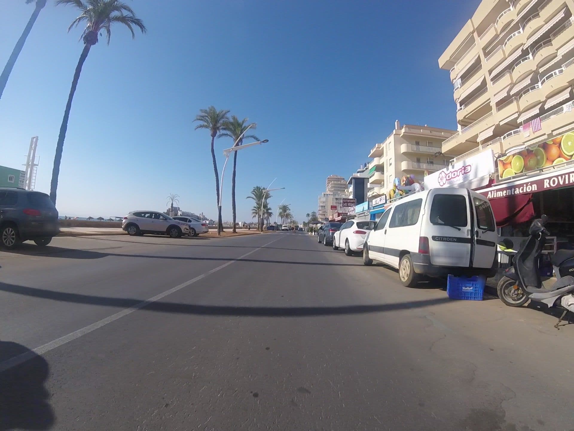 Street view near Apartamentos Agora, Peníscola — © mikelo (CC BY-SA · Mapillary)