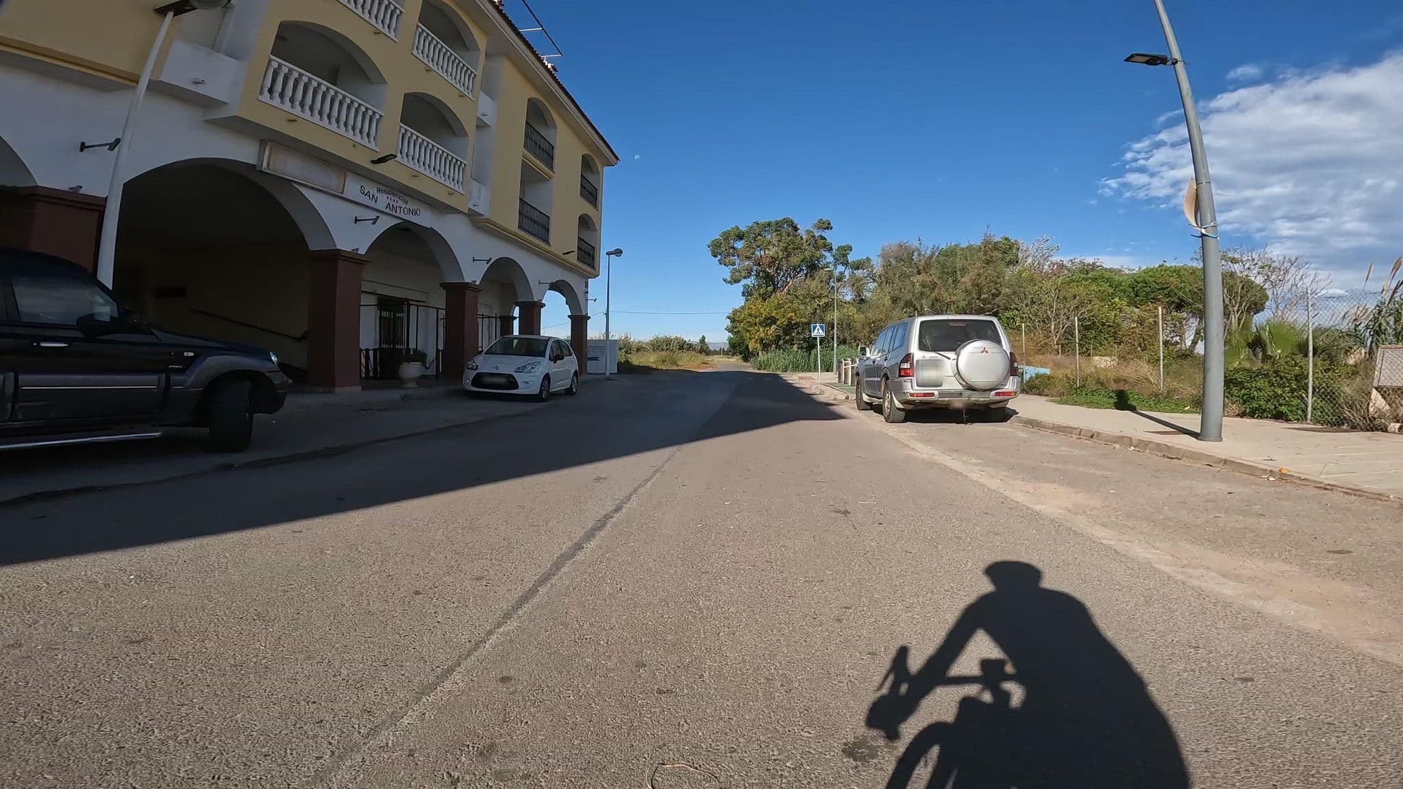 Street view near Apartamentos San Antonio, Alcocéber — © mikelo (CC BY-SA · Mapillary)