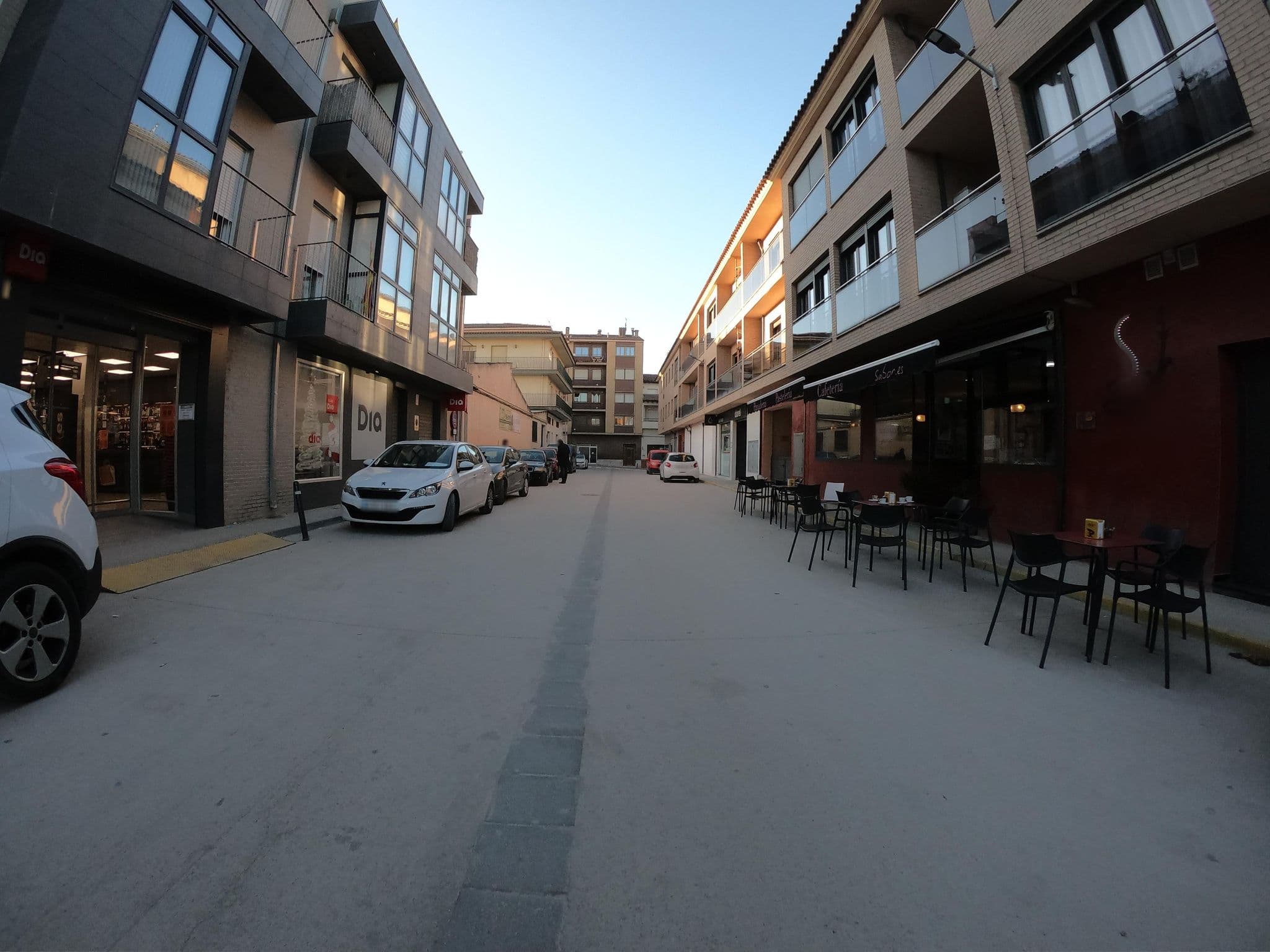 Street view near Apartamentos Elvira Valderrobres, Valderrobres — © joostjakob (CC BY-SA · Mapillary)