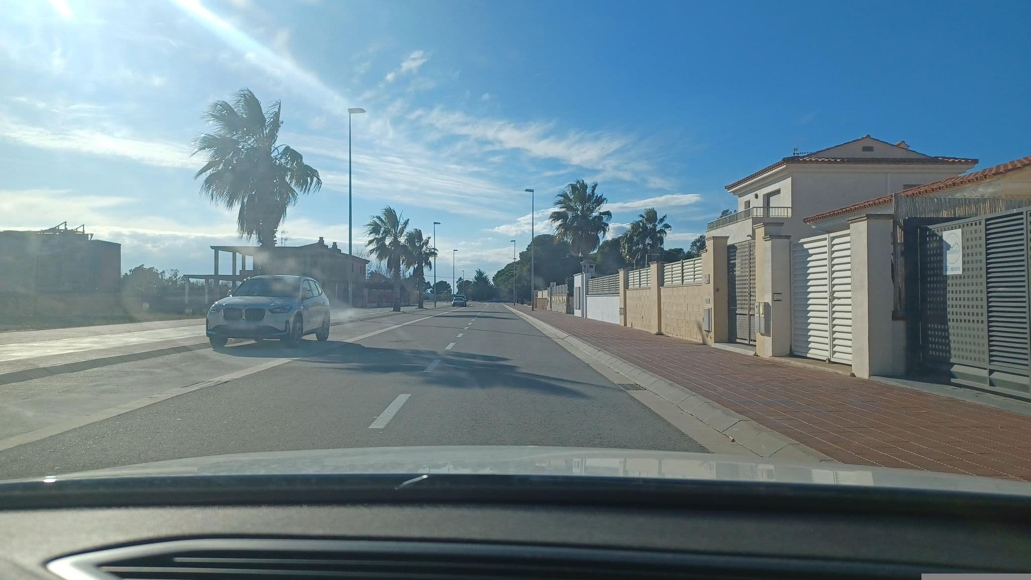 Street view near Casa Riu Avall, Deltebre — © normanm (CC BY-SA · Mapillary)