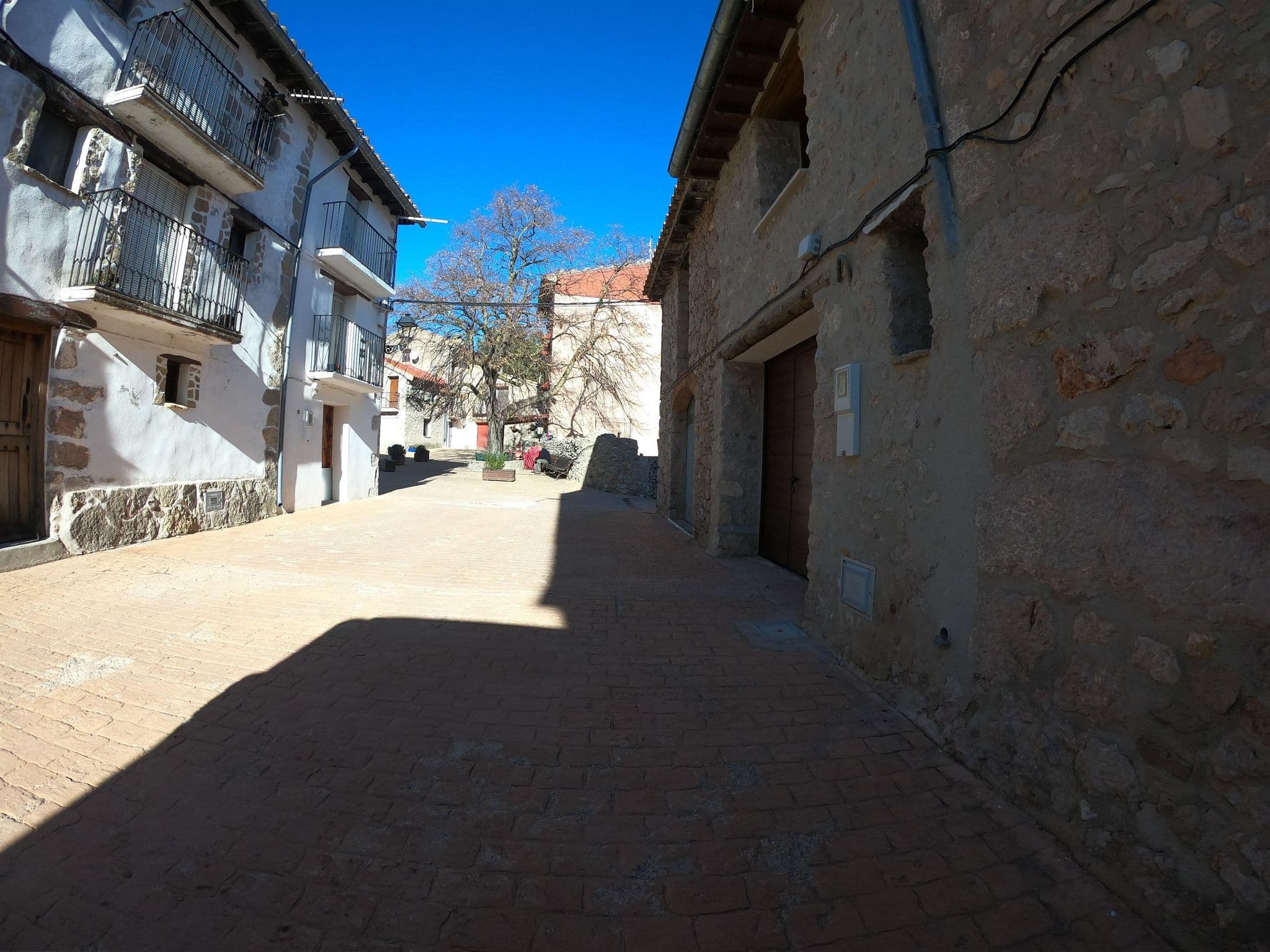 Street view near Hostatgeria Sant Jaume (Coratxa), Morella — © joostjakob (CC BY-SA · Mapillary)