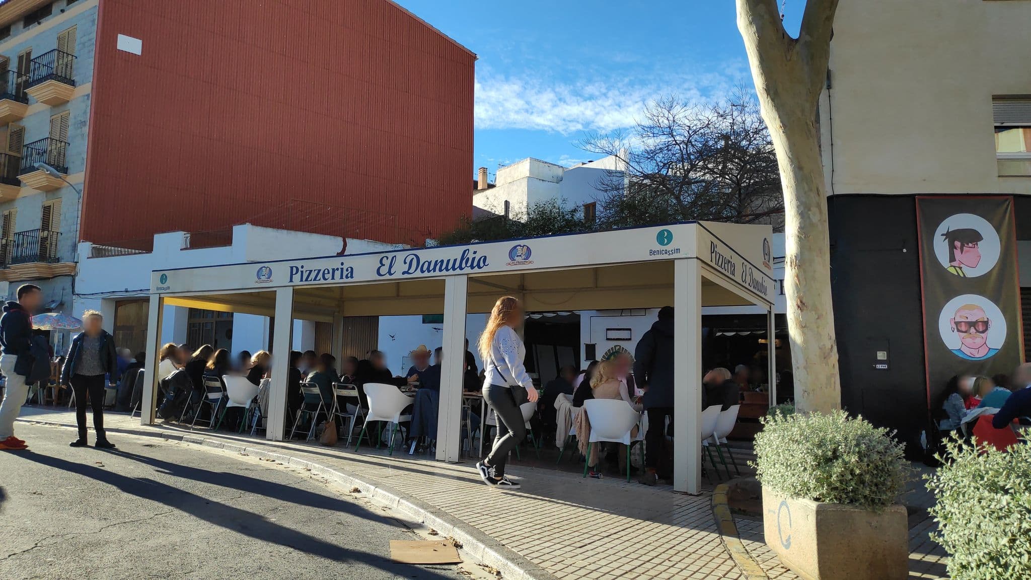 Street view near Hostal Dos Puertas, Benicàssim — © neogeomat (CC BY-SA · Mapillary)