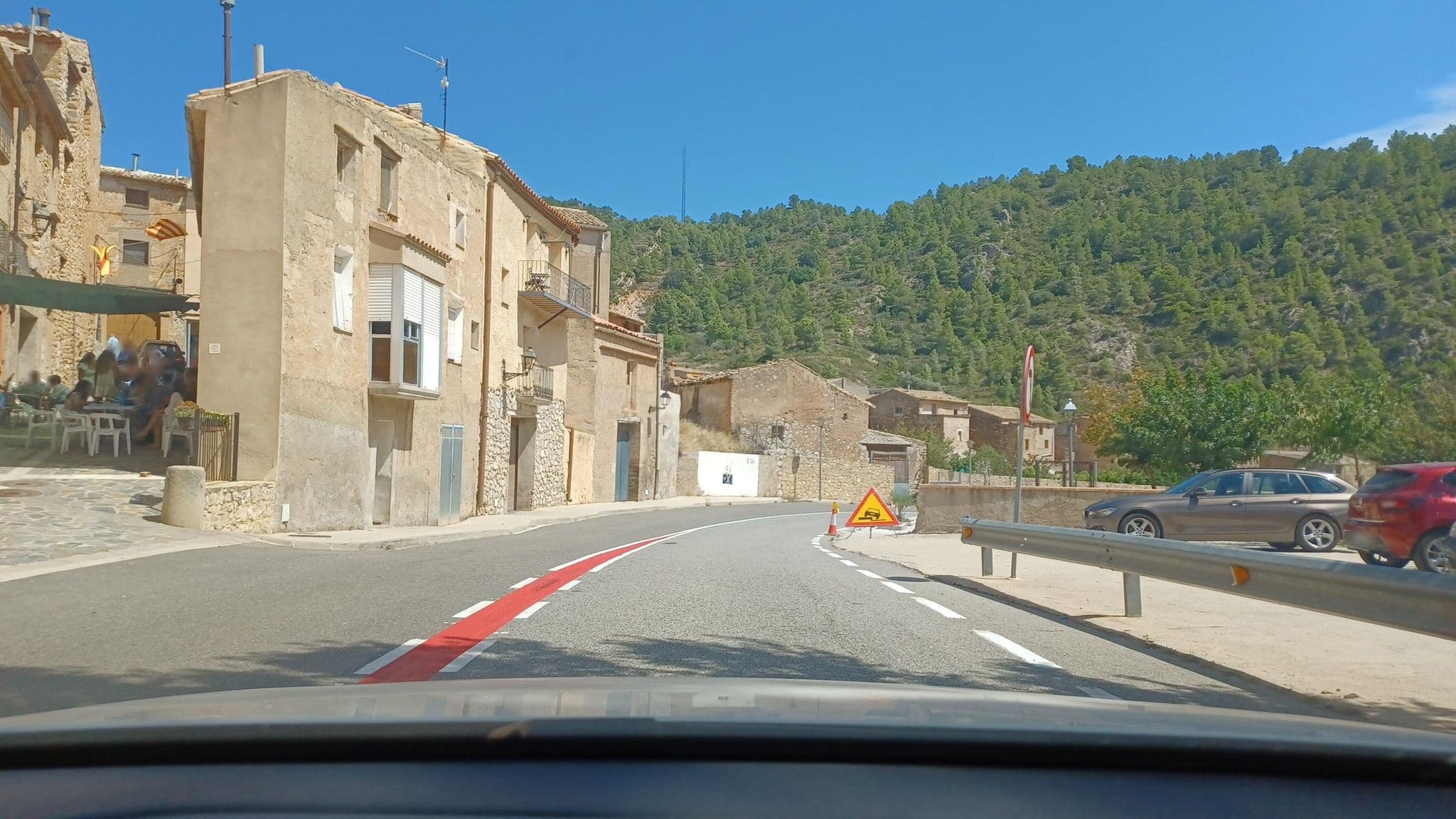 Street view near Bar Ca L'Àngels, Gandesa — © normanm (CC BY-SA · Mapillary)
