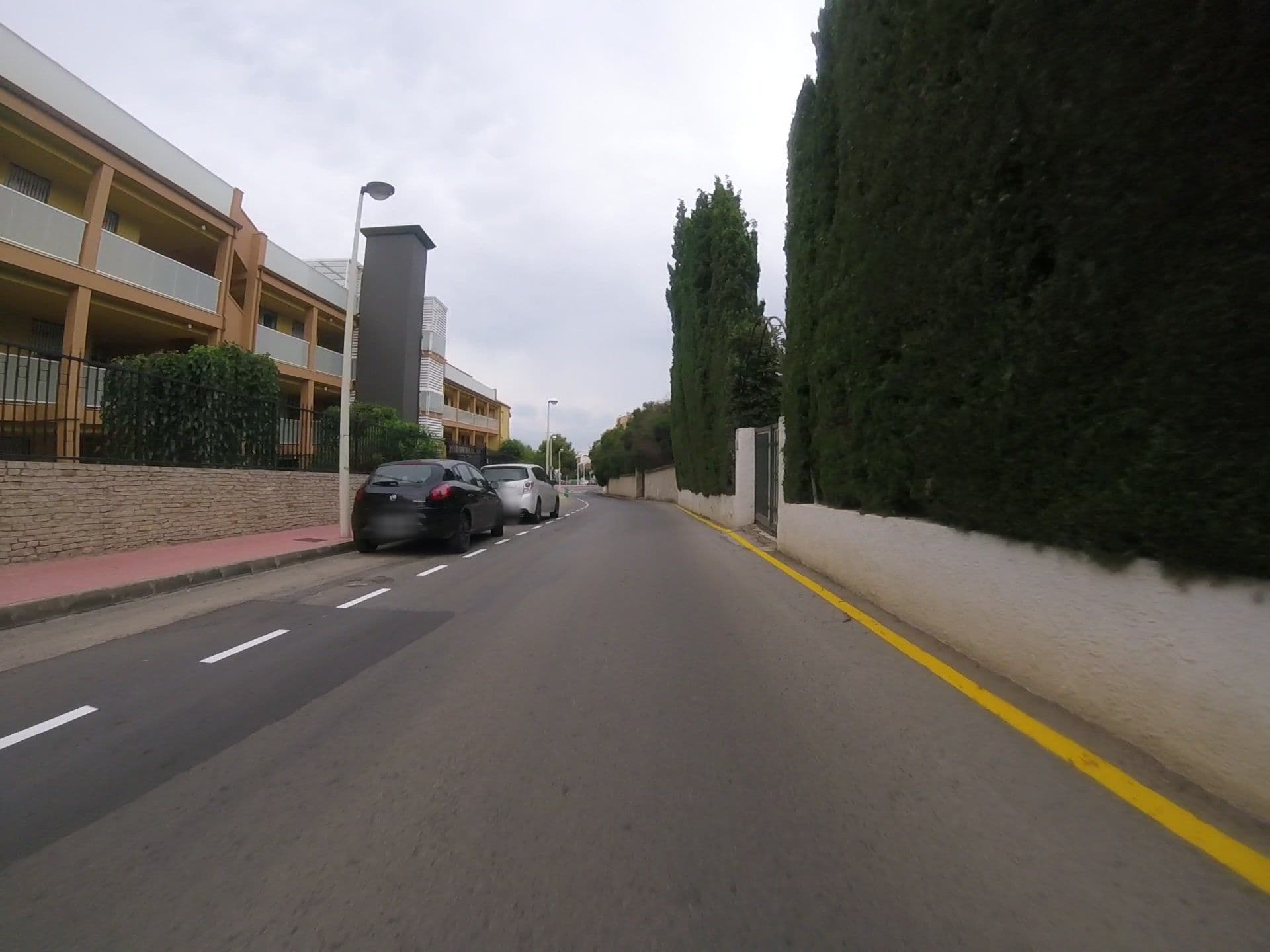 Street view near Sierra Irta Altamar, Alcocéber — © mikelo (CC BY-SA · Mapillary)