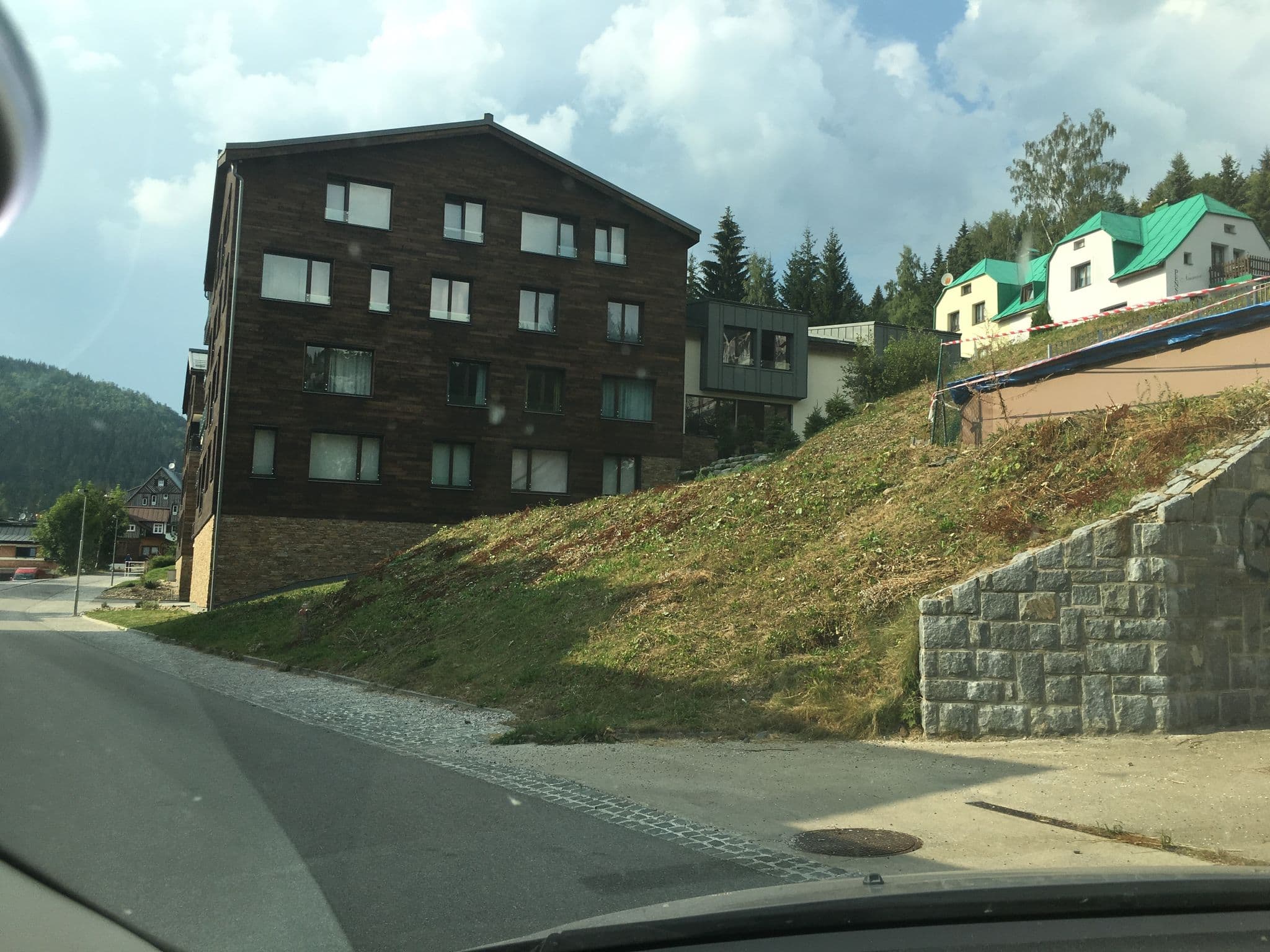 Street view near Hořec, Špindlerův Mlýn