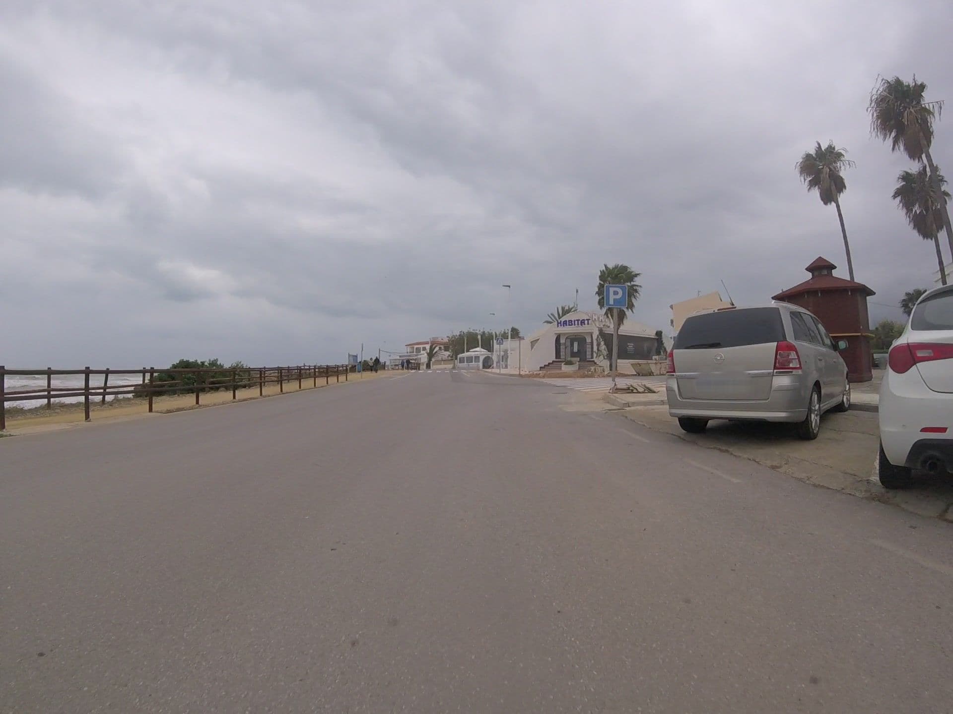 Street view near Kione Resorts Playa Romana, Alcocéber — © mikelo (CC BY-SA · Mapillary)