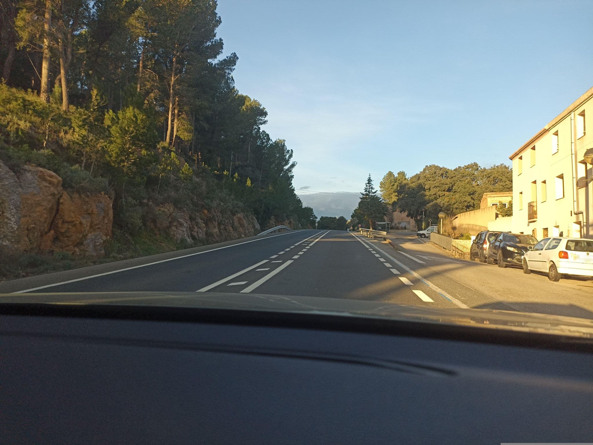Street view near Can Julià, Mont-roig del Camp — © toniserra (CC BY-SA · Mapillary)