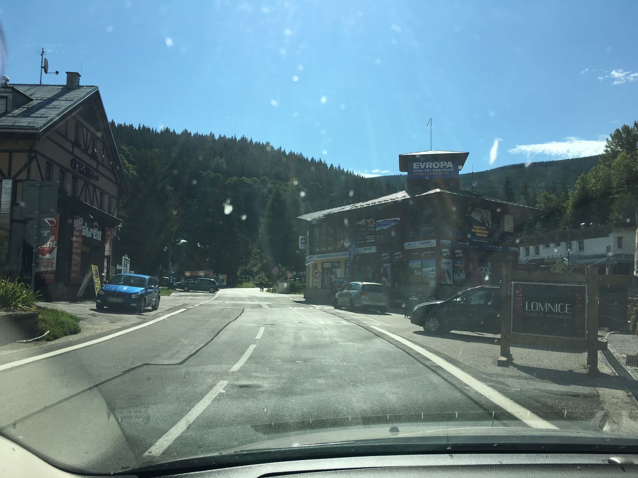 Street view near Pension SYNEK, Špindlerův Mlýn — © bejotel (CC BY-SA · Mapillary)