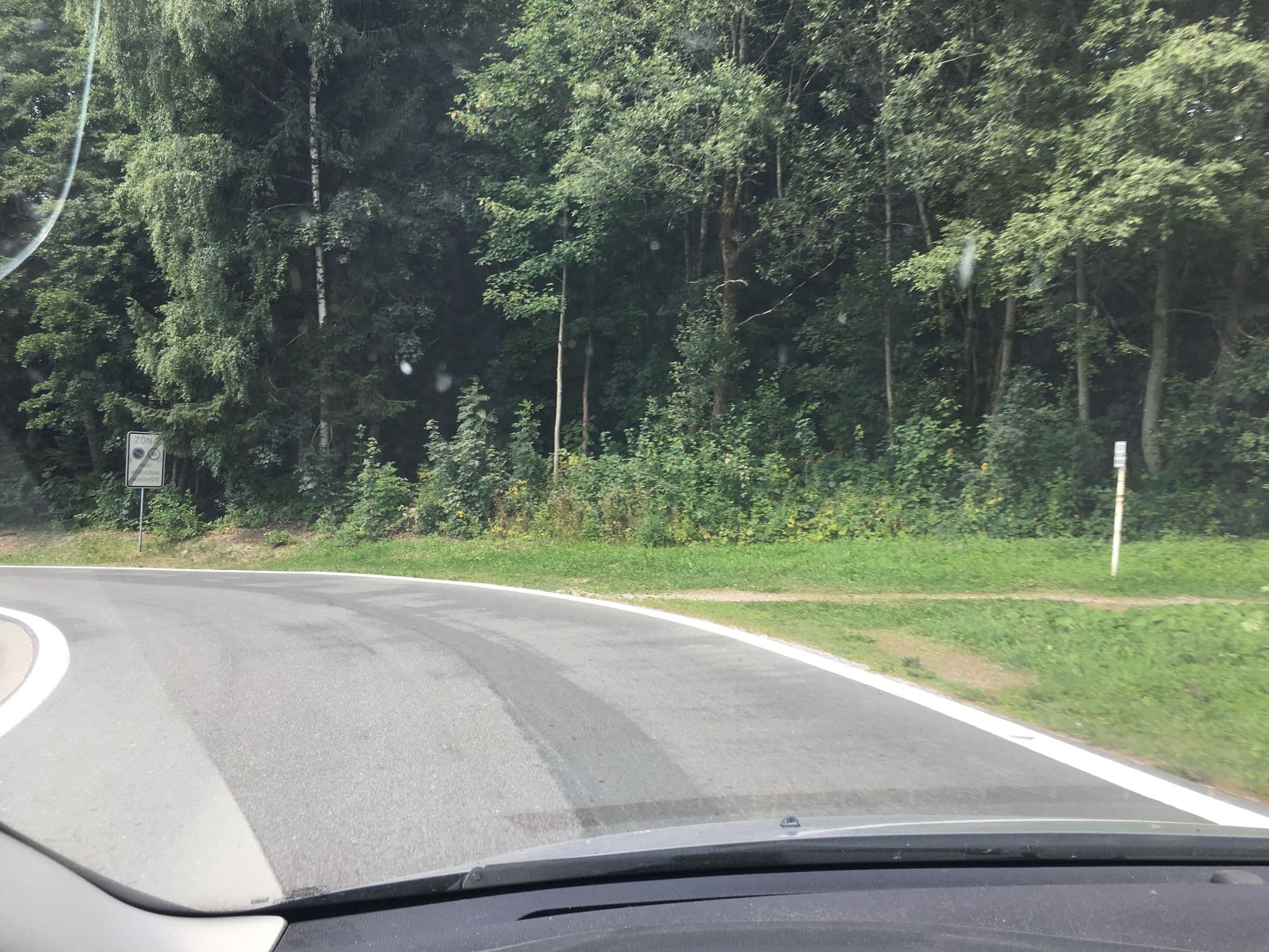 Street view near Borůvka, Špindlerův Mlýn