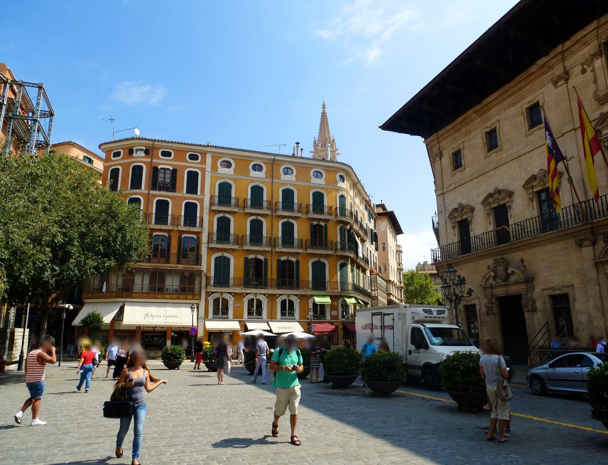 Street view near Hotel Cappuccino, Palma — © akovt (CC BY-SA · Mapillary)