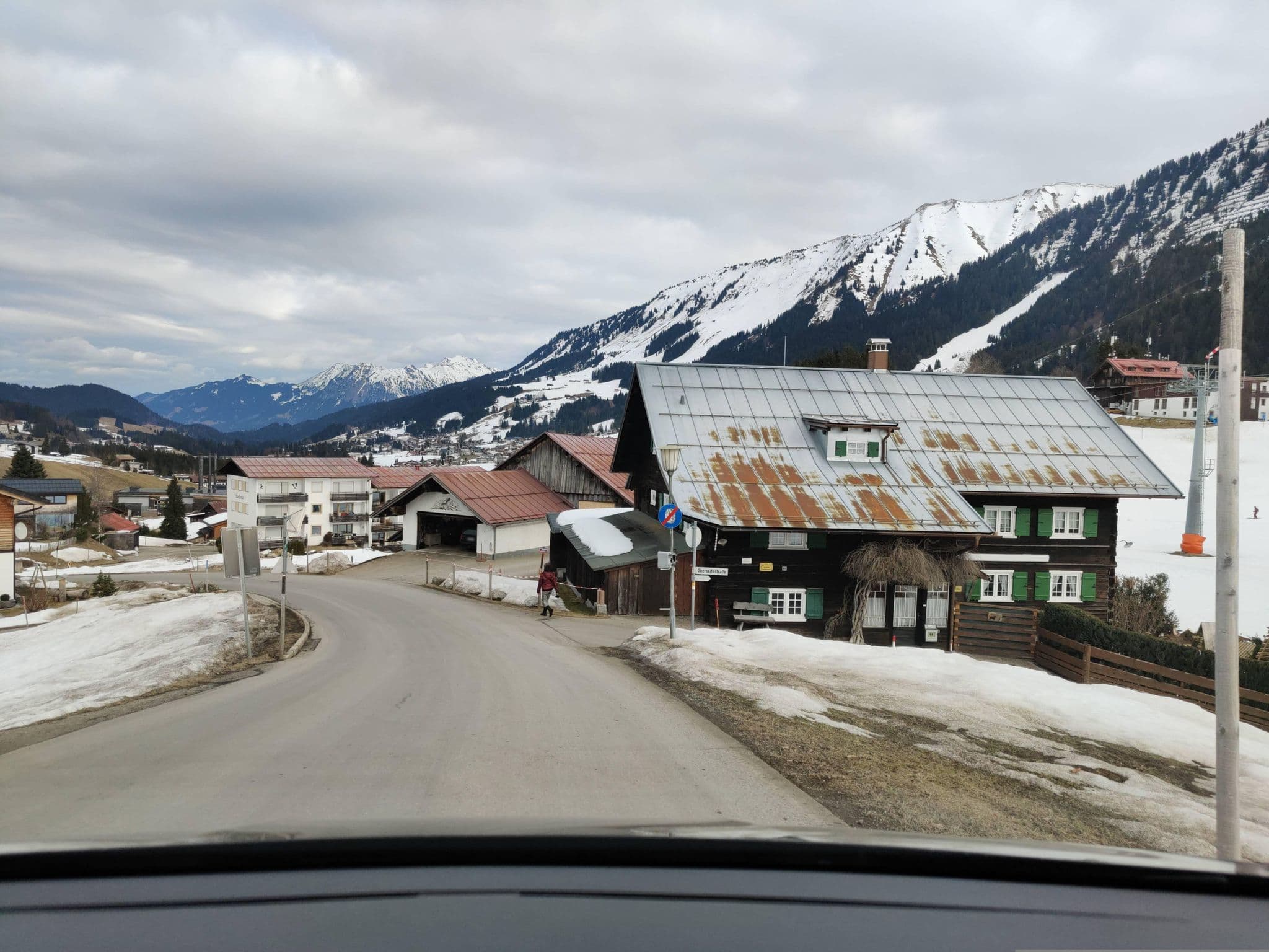 Street view near Haus am Parsennlift, Mittelberg — © littlefool (CC BY-SA · Mapillary)
