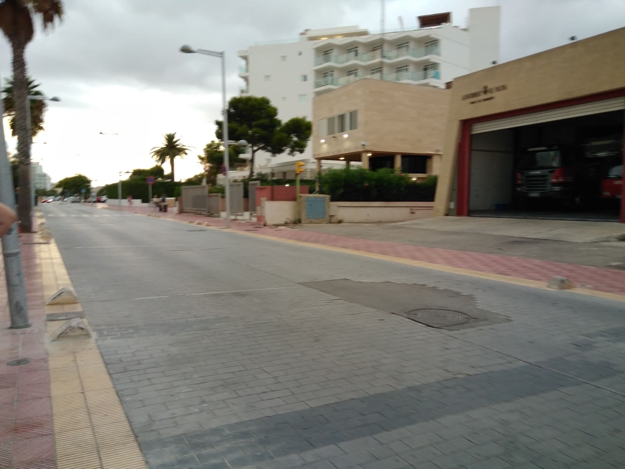 Street view near hotelroom 719, Can Pastilla — © geogladbecker (CC BY-SA · Mapillary)