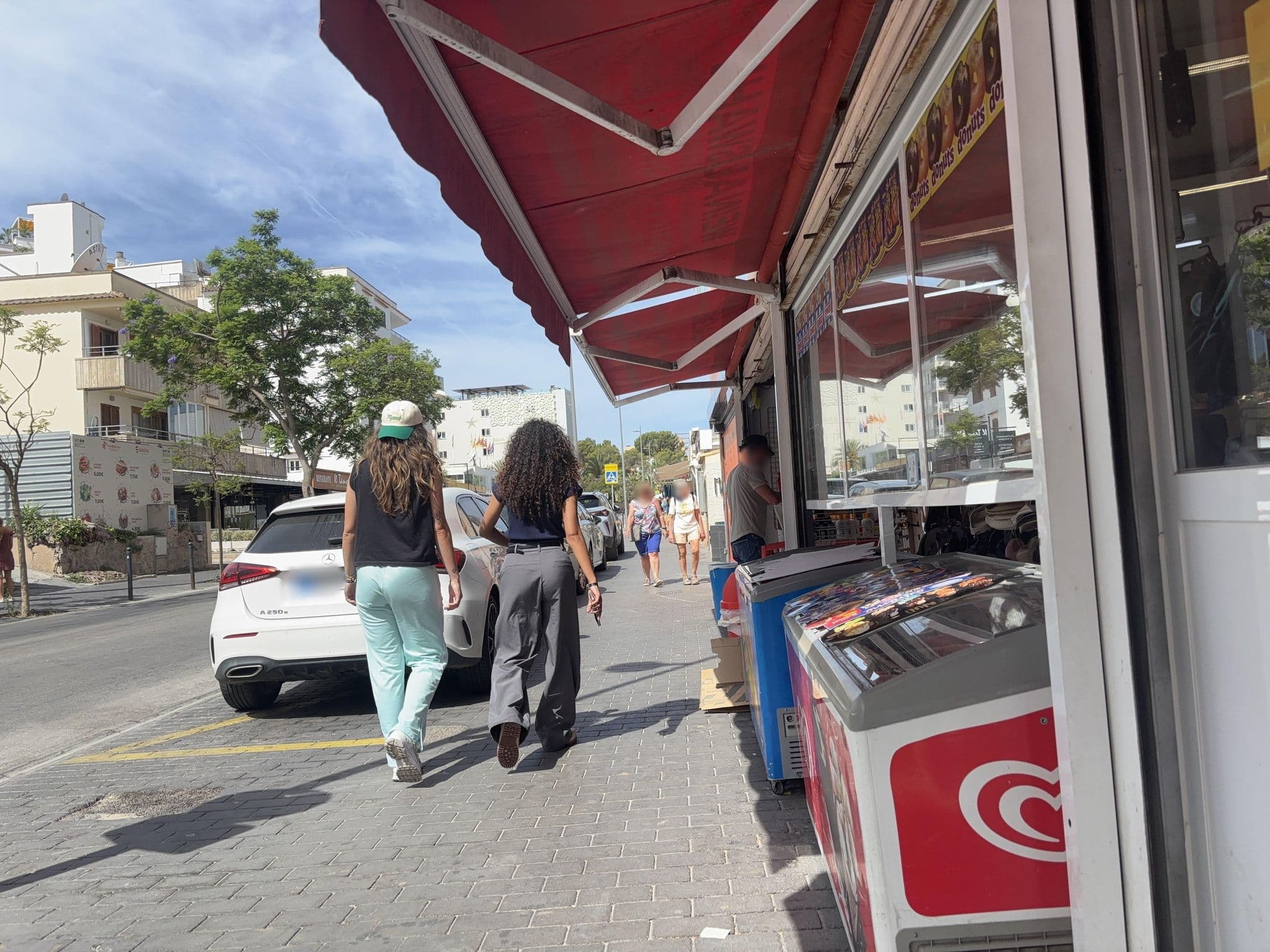 Street view near Oeste, Santa Ponsa — © vadi (CC BY-SA · Mapillary)