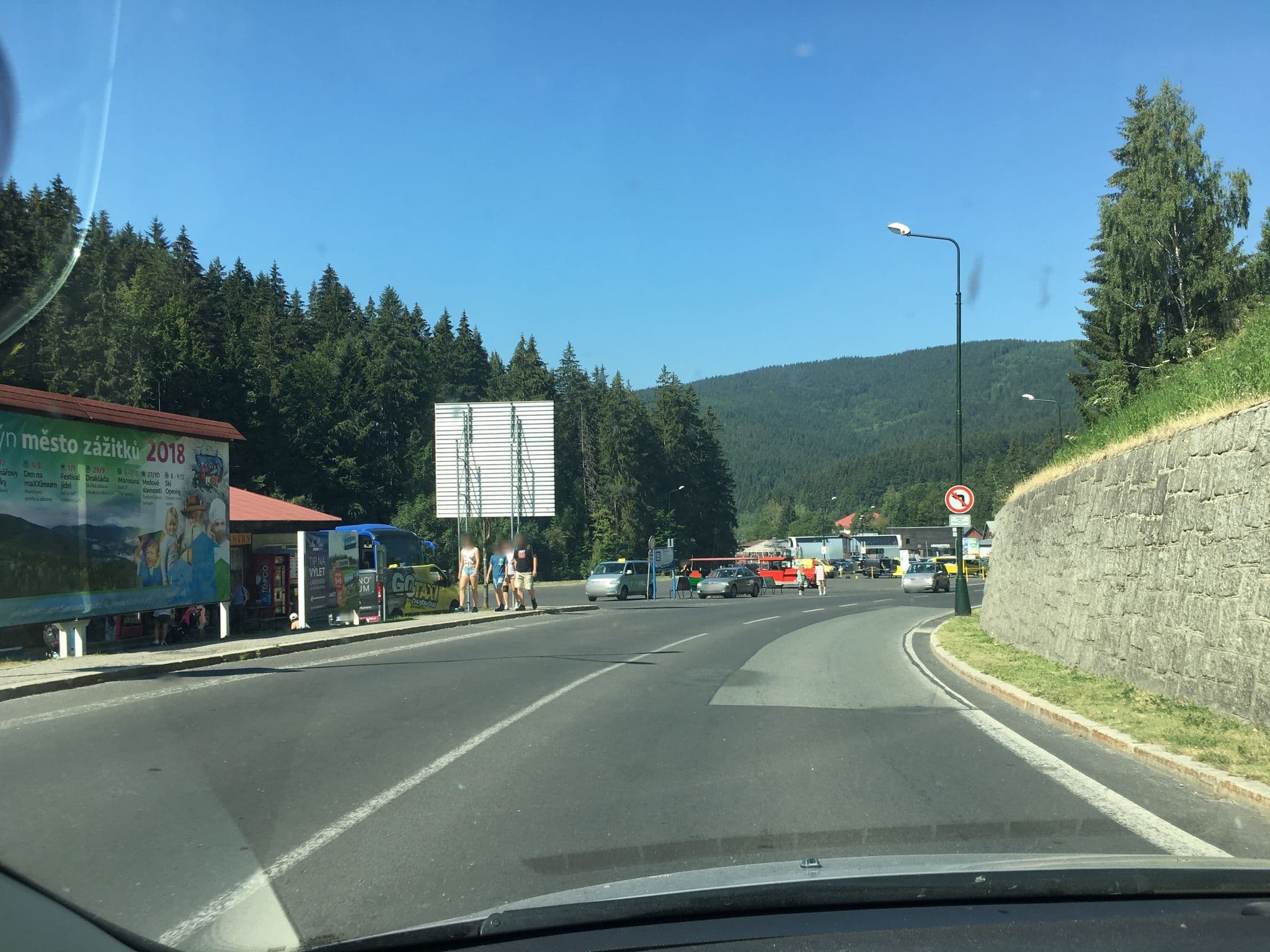 Street view near Hradec, Špindlerův Mlýn
