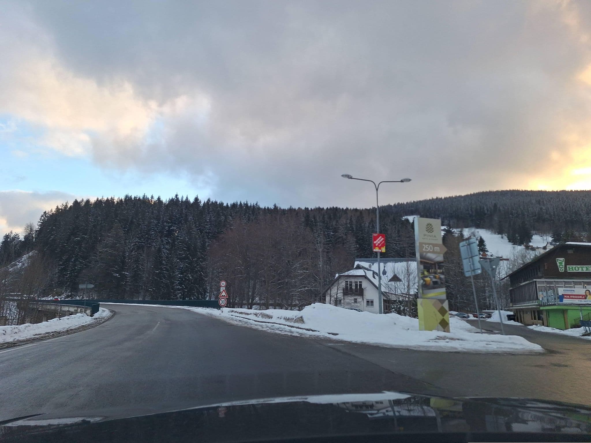 Street view near Labská, Špindlerův Mlýn