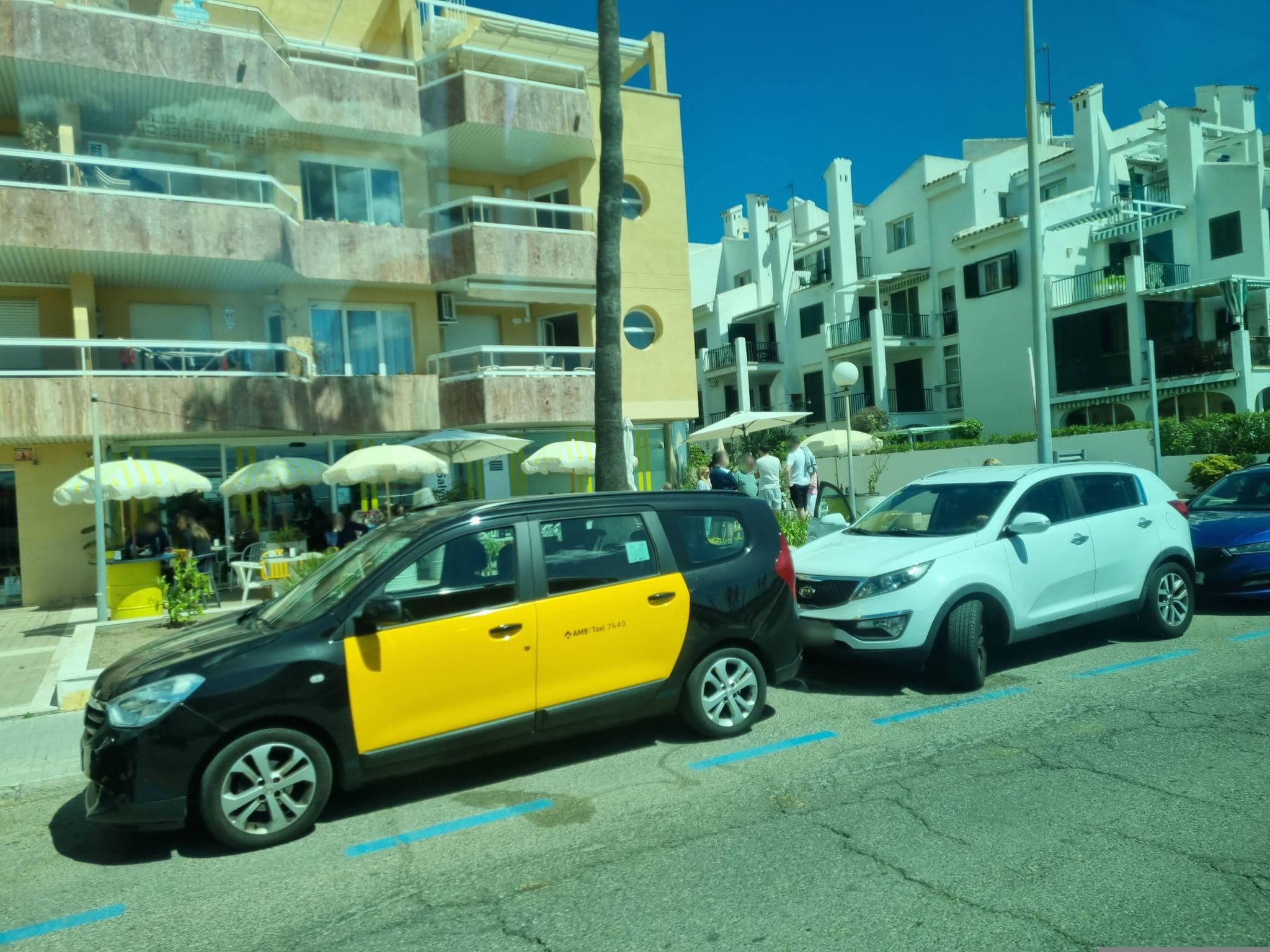 Street view near Hotel Apartamentos Austral - Bri, Cambrils — © Franciscovalera (CC BY-SA · Mapillary)