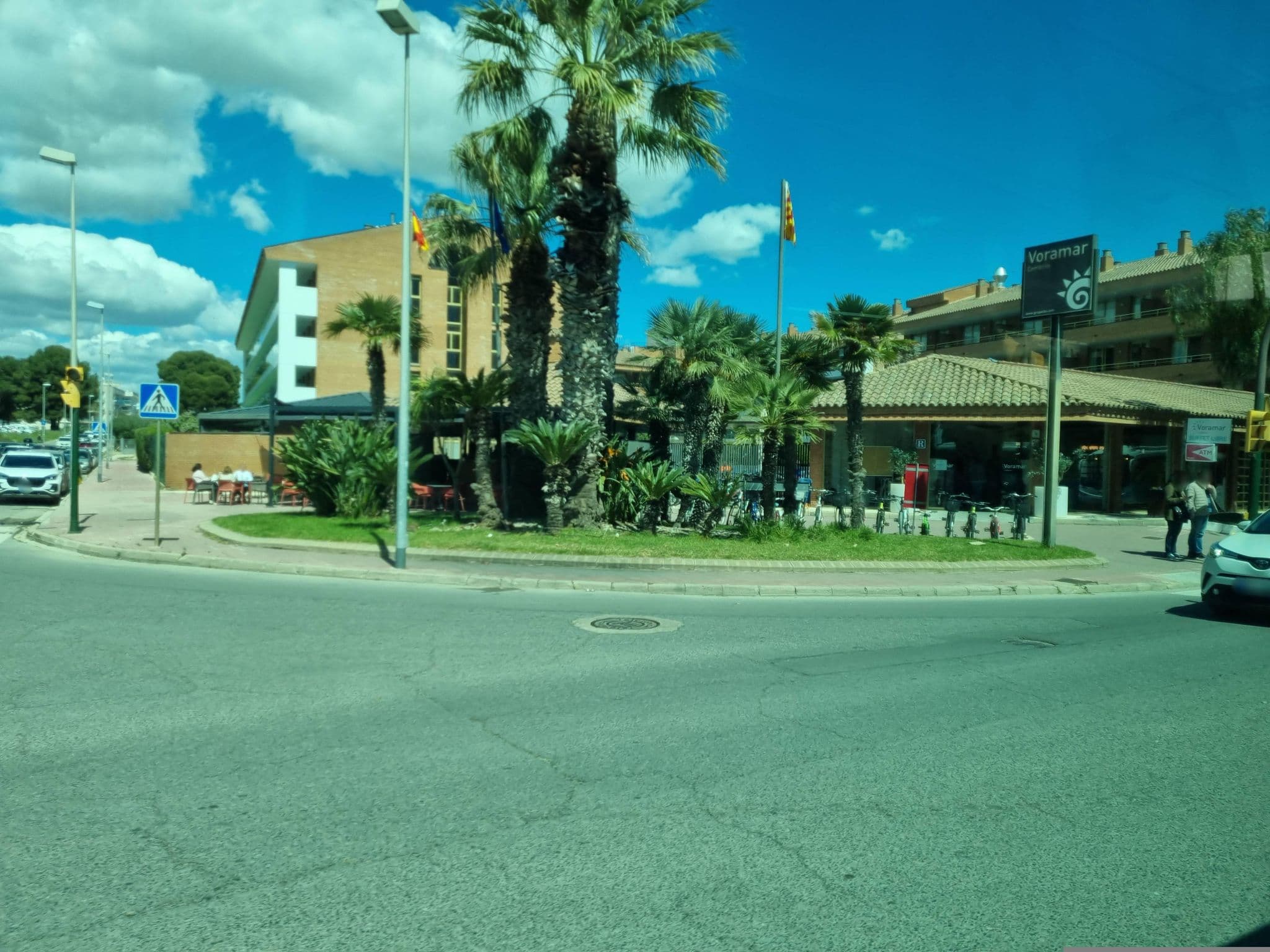 Street view near Voramar Aparthotel, Cambrils — © Franciscovalera (CC BY-SA · Mapillary)