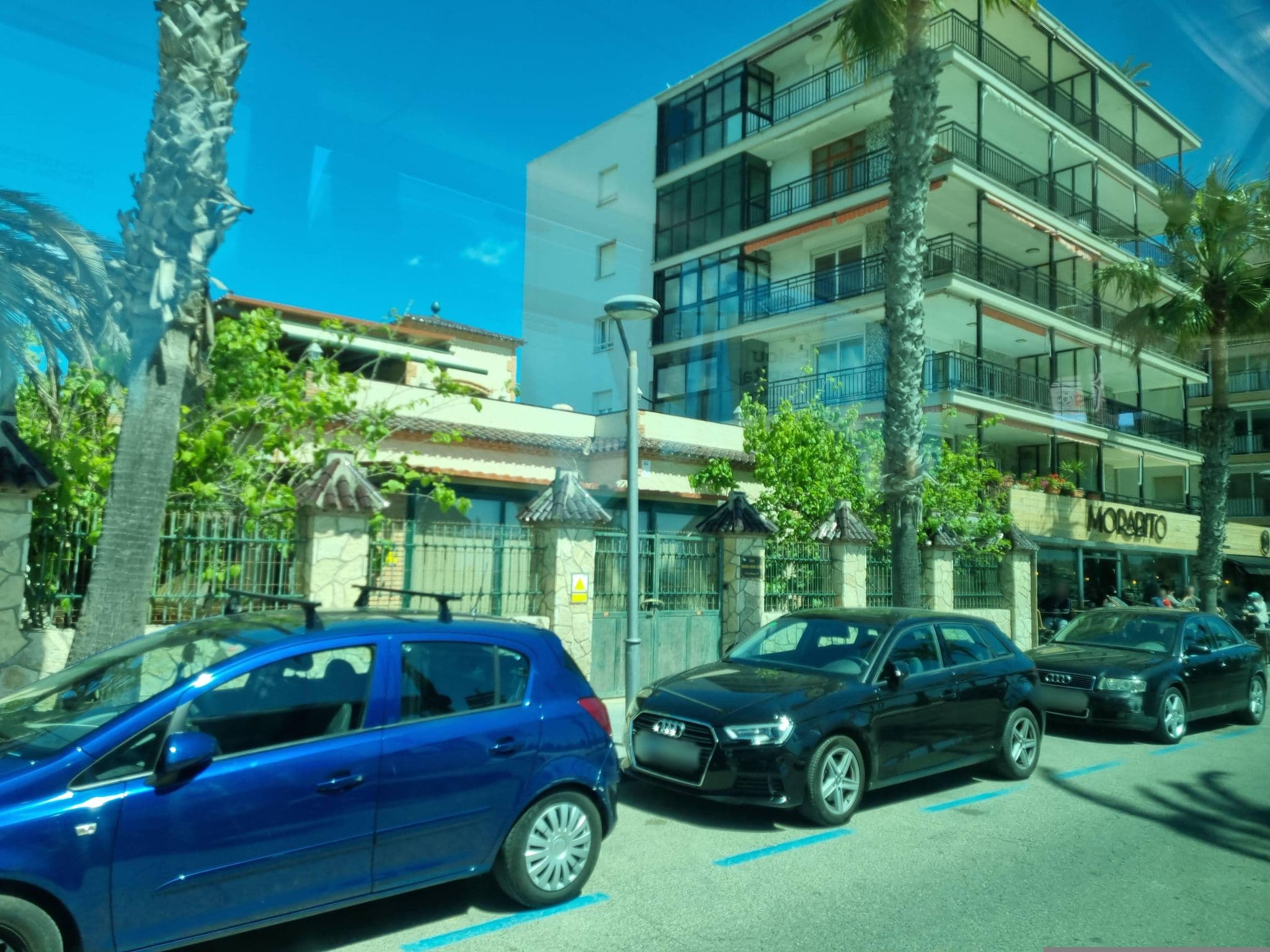 Street view near Guger y Miguel, Salou — © Franciscovalera (CC BY-SA · Mapillary)