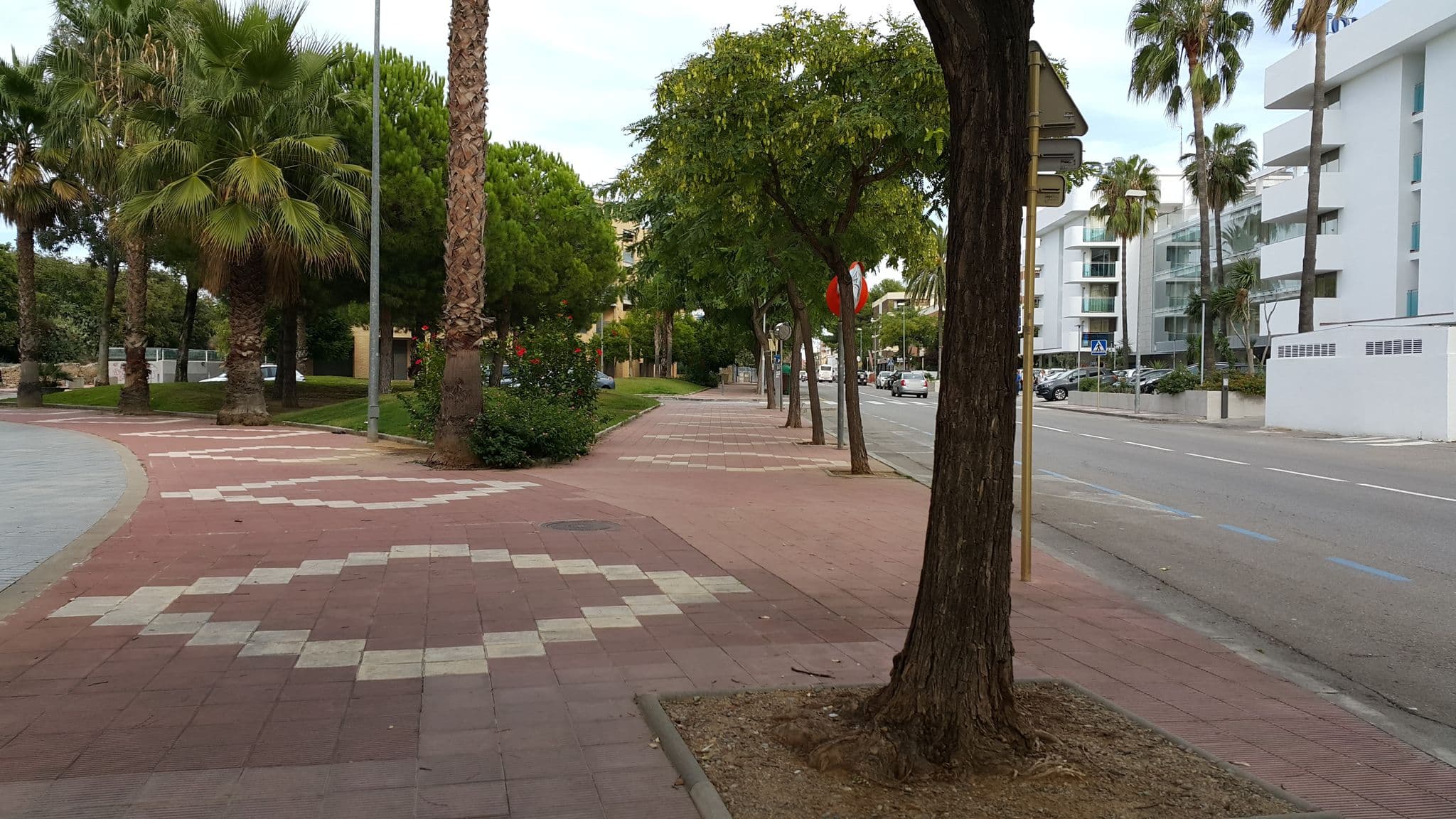 Street view near Apartamentos Marina, Salou — © spacecow (CC BY-SA · Mapillary)