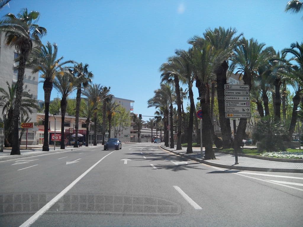 Street view near room435 hotel h10 princess, Salou — © janes (CC BY-SA · Mapillary)
