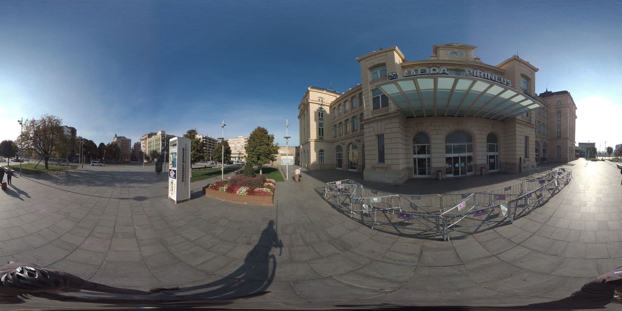 Street view near Hotel Catalonia Transit ***, Lleida — © juliendelabaca (CC BY-SA · Mapillary)