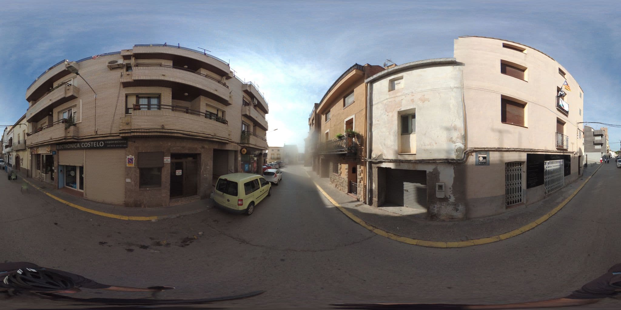 Street view near Alberg del Pelegrí d'Alcoletge, Alcoletge — © geovelo (CC BY-SA · Mapillary)