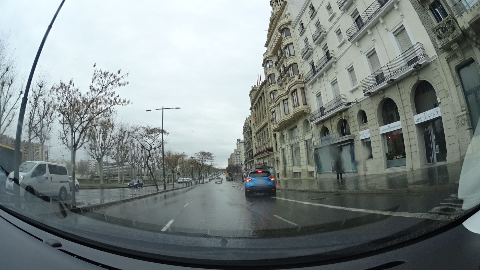 Street view near hostal kabul, Lleida — © sashazykov (CC BY-SA · Mapillary)