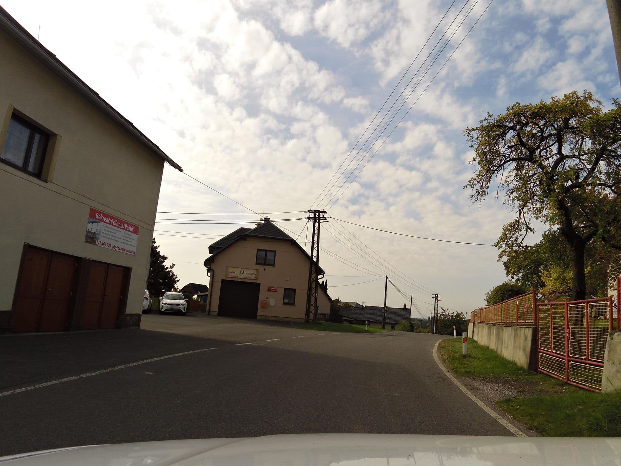 Street view near Rekreační dům U Peštů, Malá Skála — © fell3 (CC BY-SA · Mapillary)