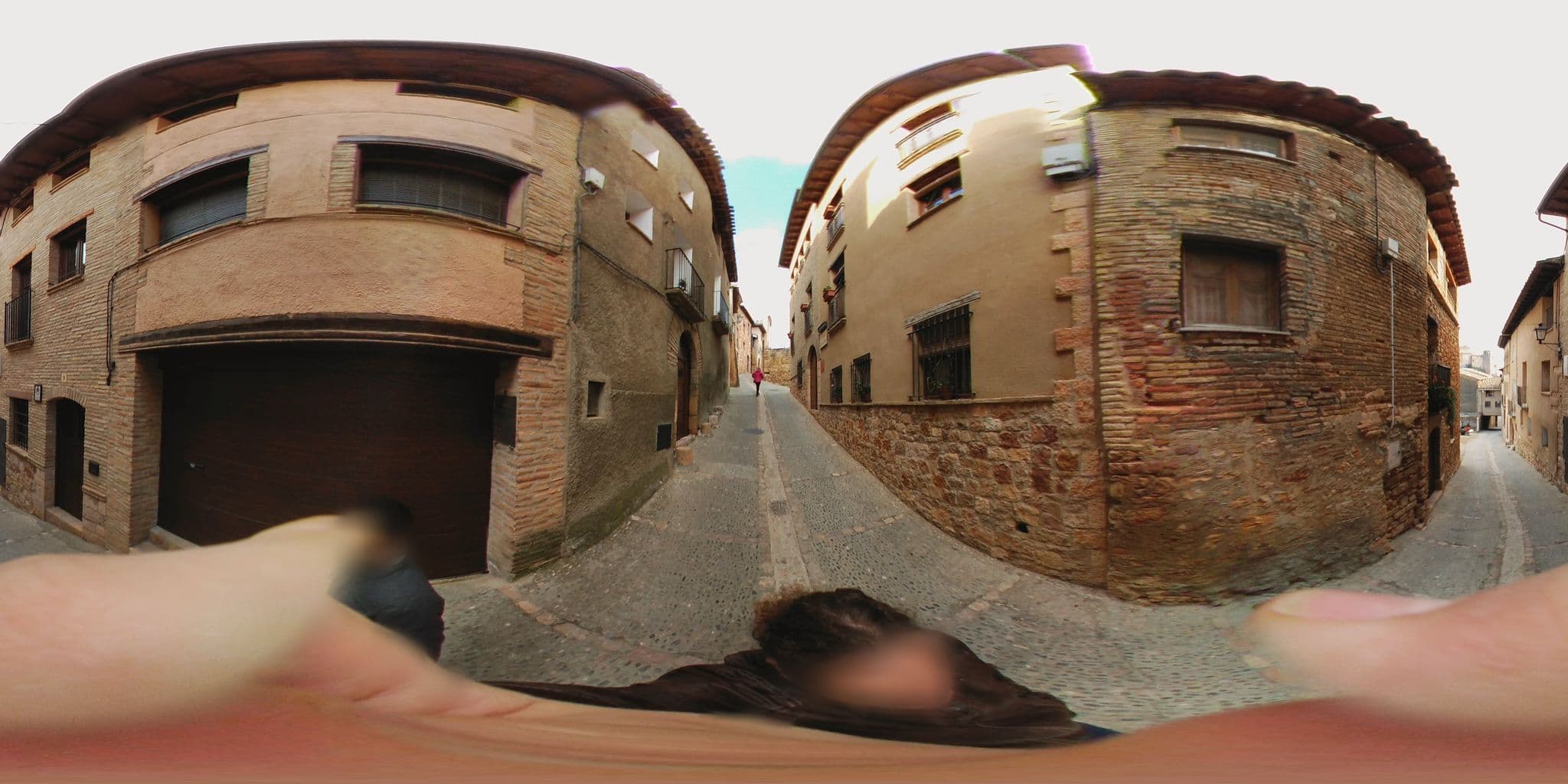 Street view near Apartamentos Casa Aurelia, Barbastro — © thx (CC BY-SA · Mapillary)
