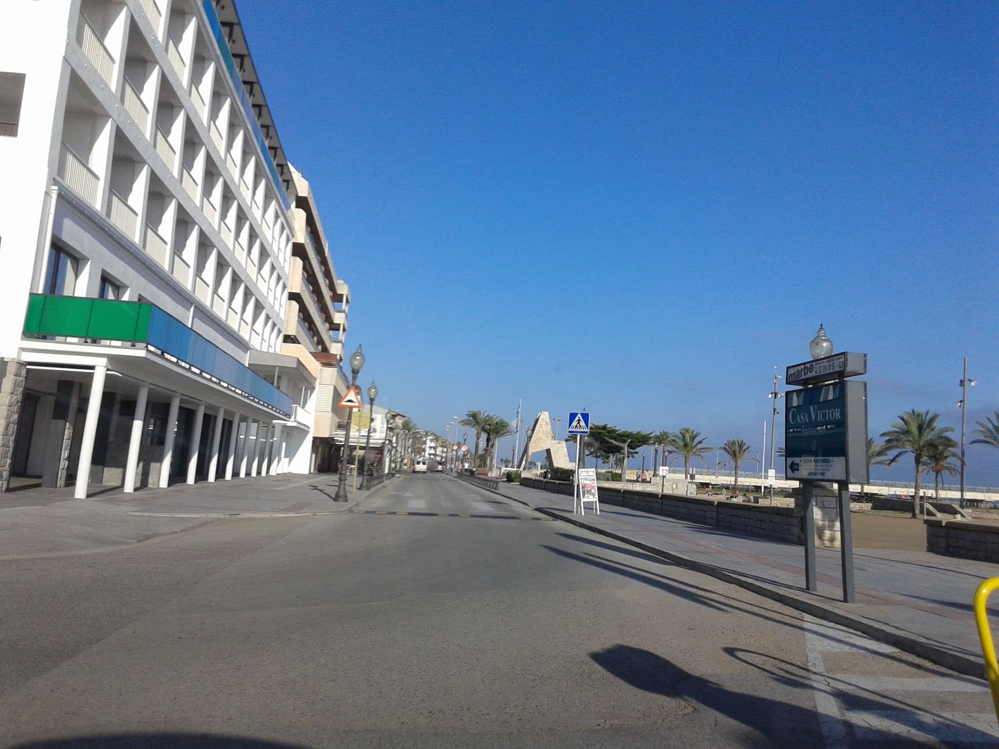 Street view near Brisa Mar, Coma-ruga — © yopaseopor (CC BY-SA · Mapillary)