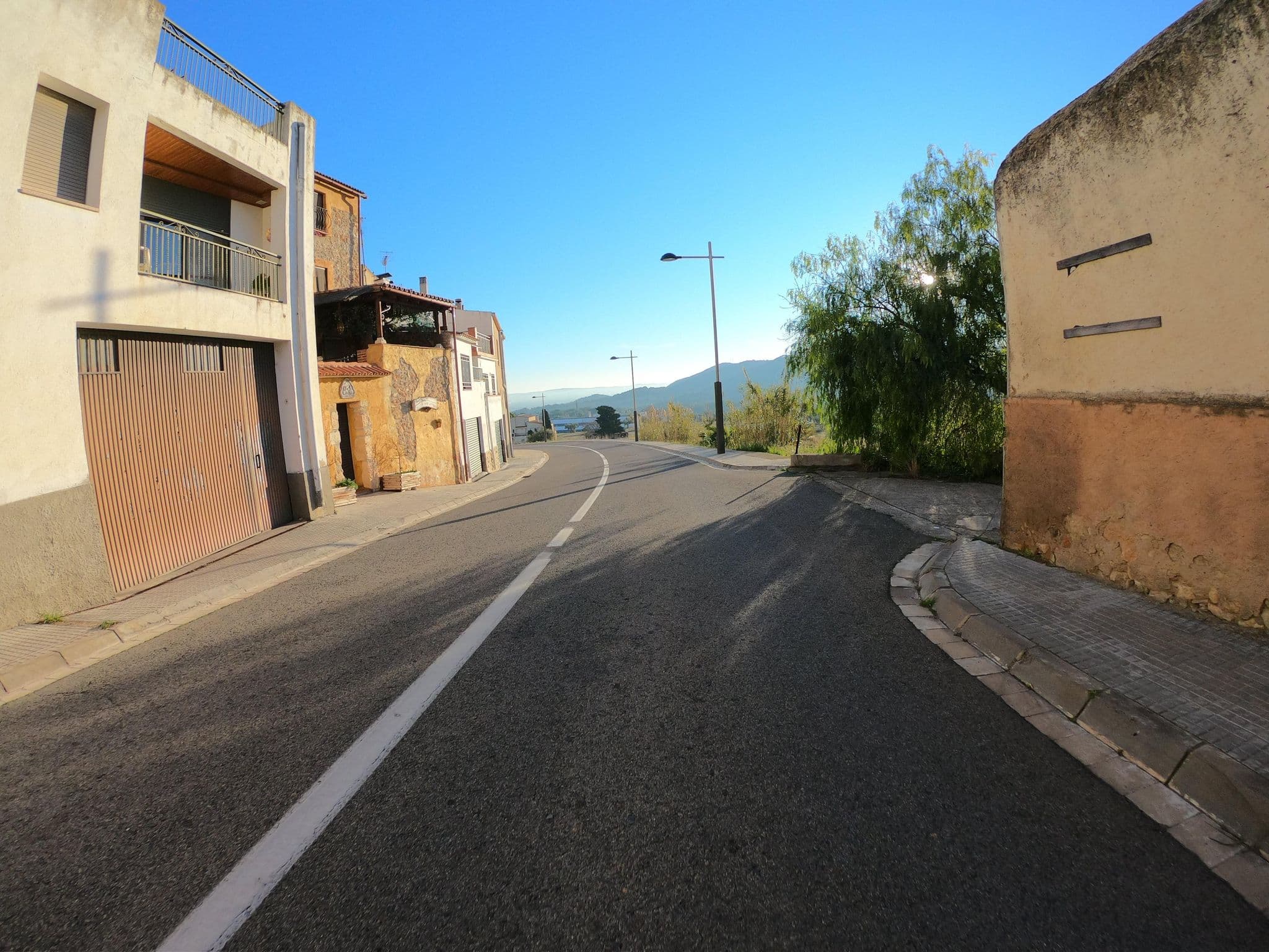 Street view near Casa Rural Cal Ganso, El Vendrell — © joostjakob (CC BY-SA · Mapillary)