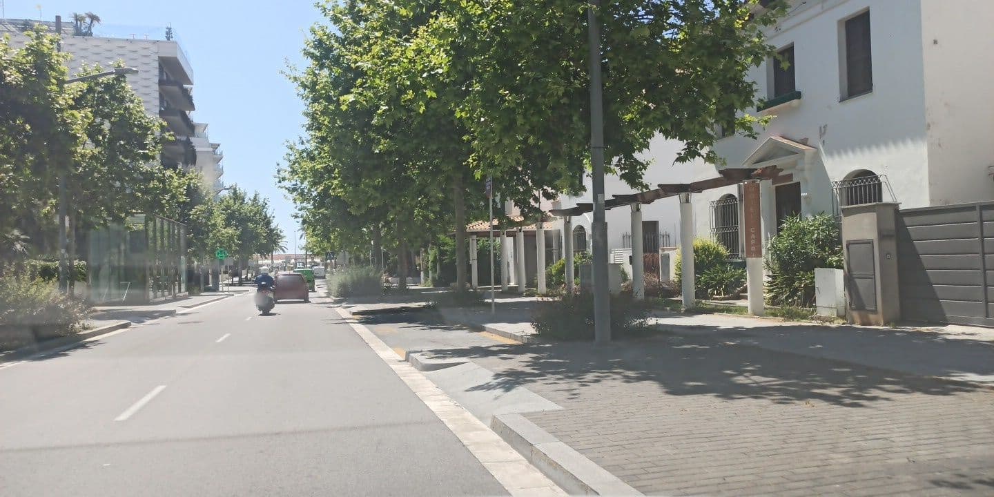 Street view near Beach Cottage, Sitges — © yopaseopor (CC BY-SA · Mapillary)