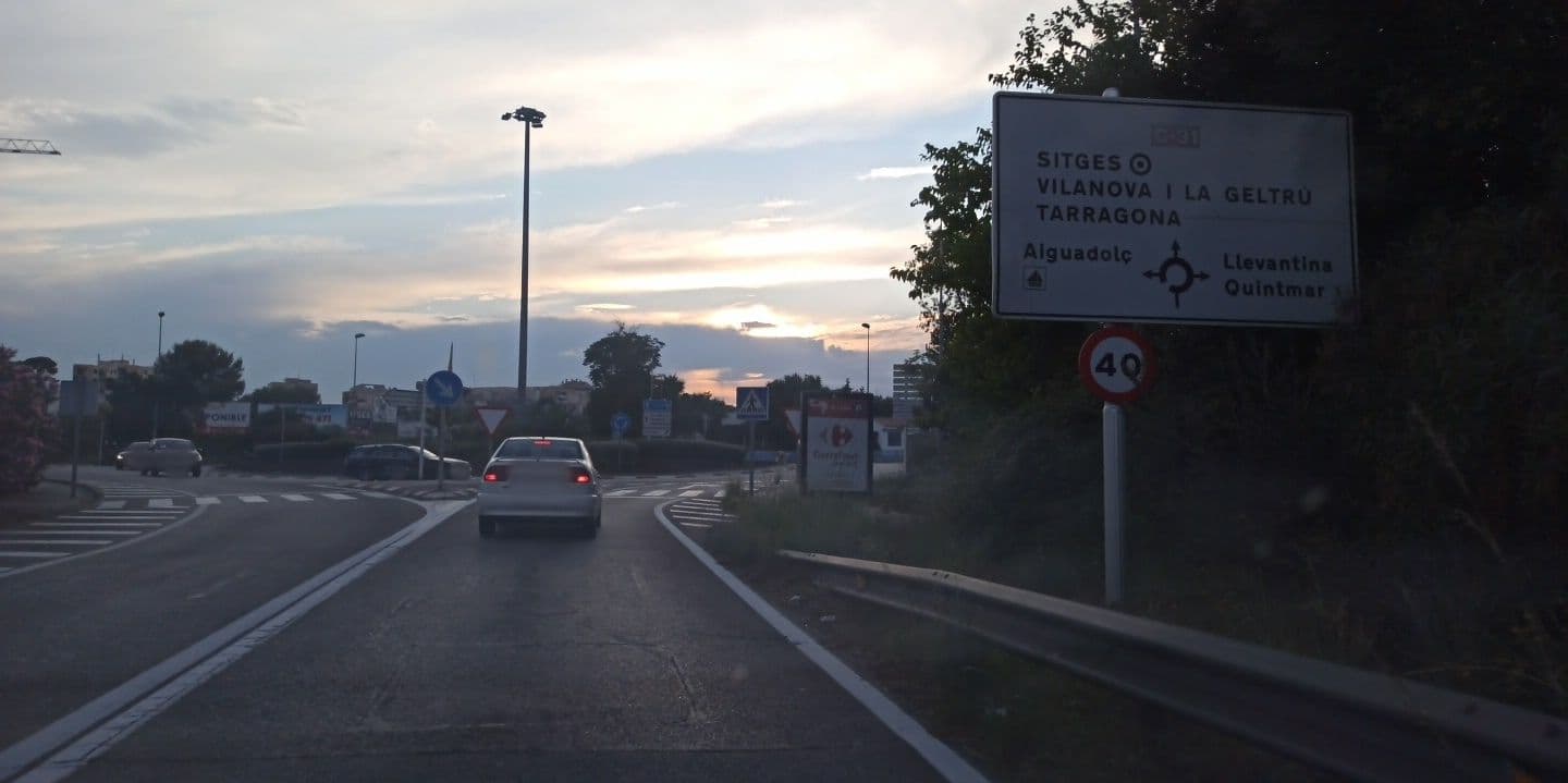 Street view near Hotel Melos Sitges, Sitges — © yopaseopor (CC BY-SA · Mapillary)