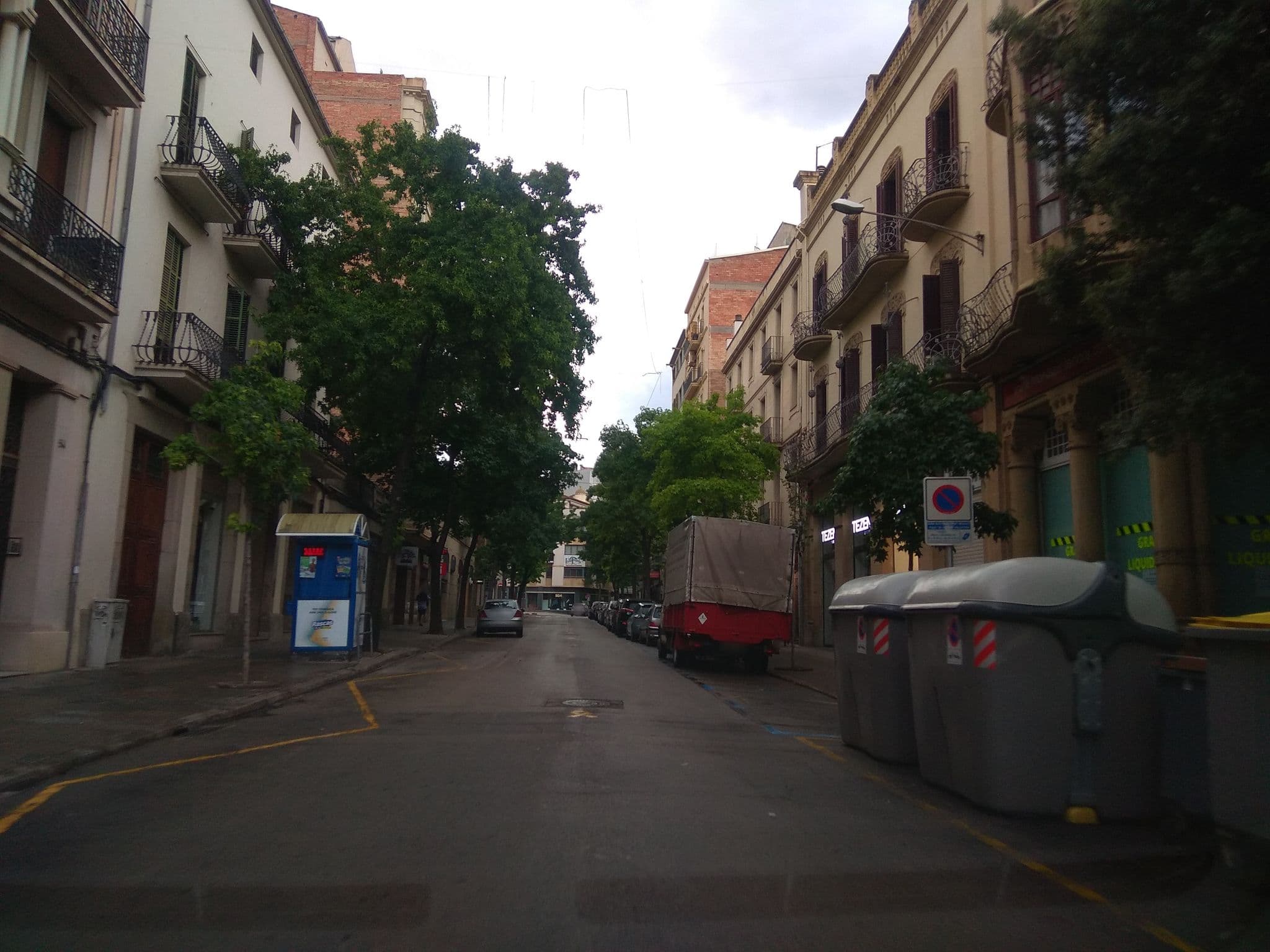 Street view near L'Hotelet - Casa Padró, Manresa — © familiapicarol (CC BY-SA · Mapillary)